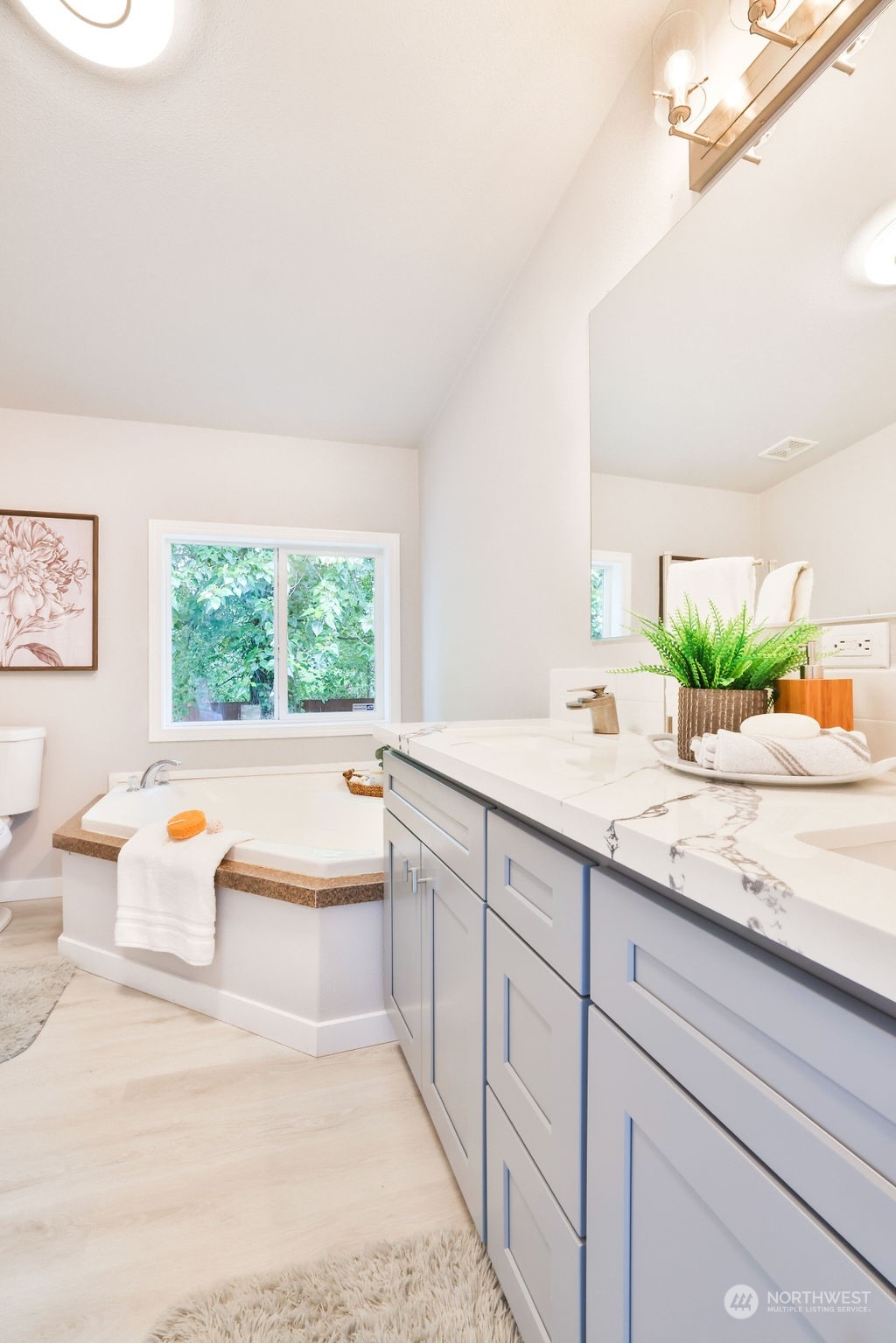 11826 Military Road S