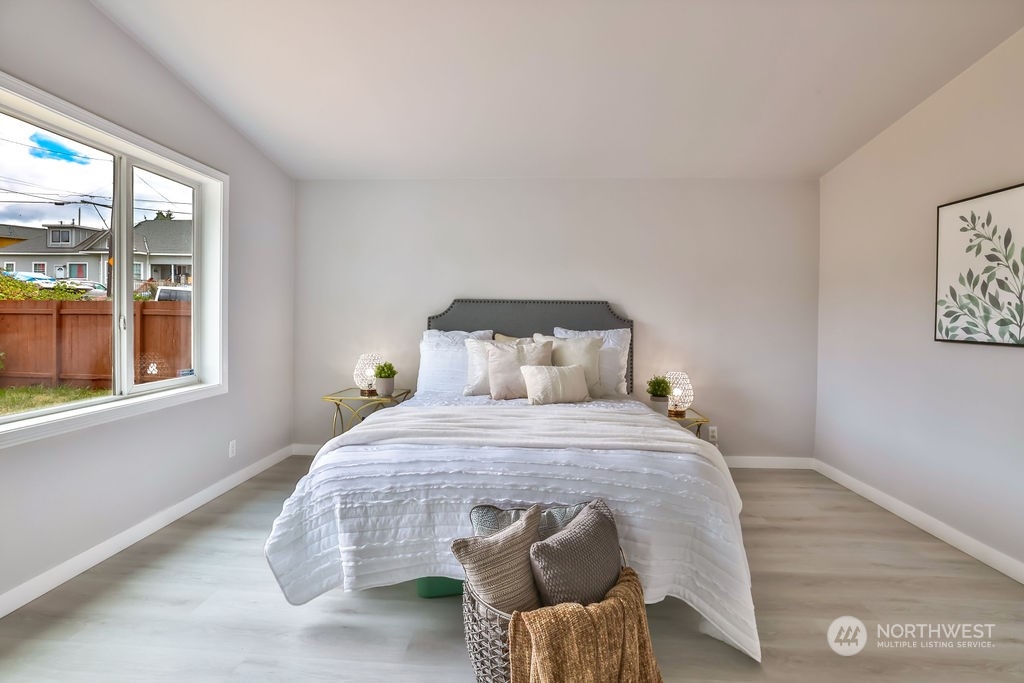 11826 Military Road S