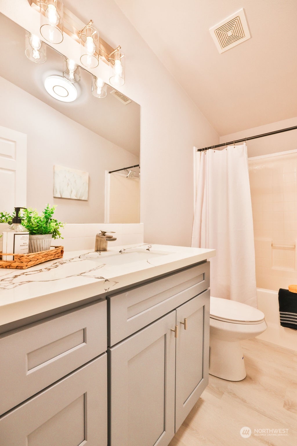 11826 Military Road S