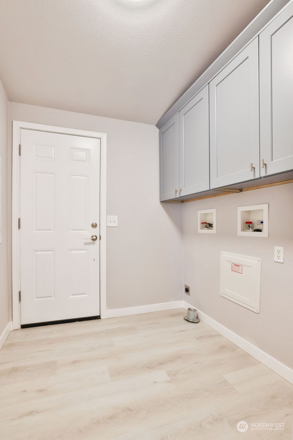 11826 Military Road S