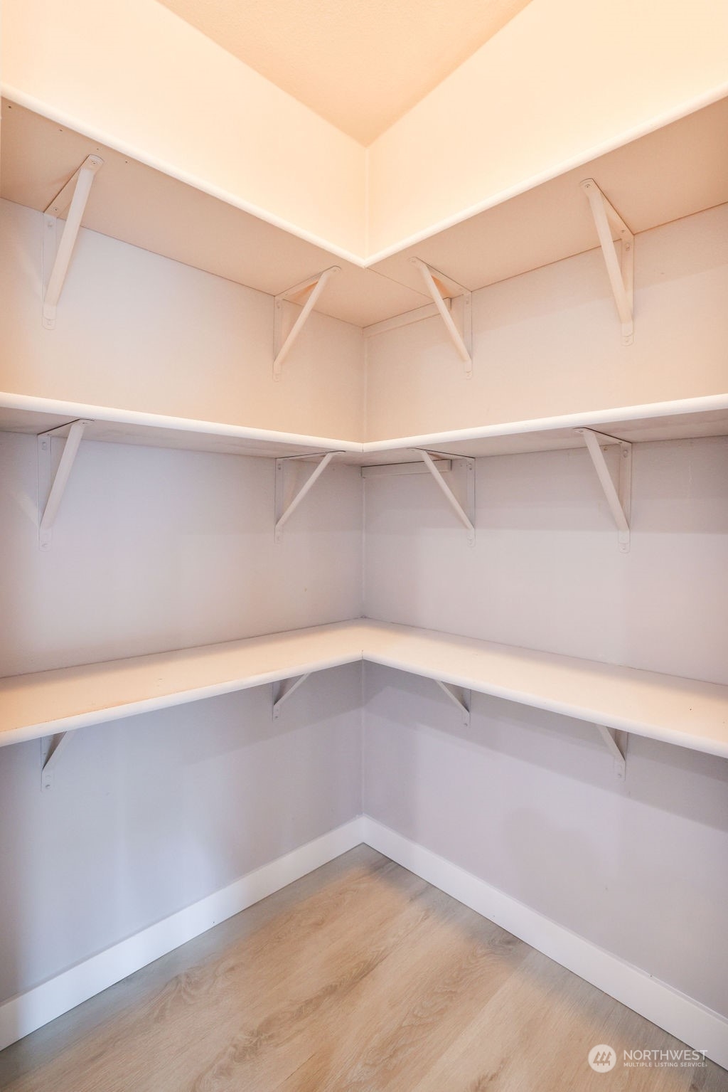 11826 Military Road S