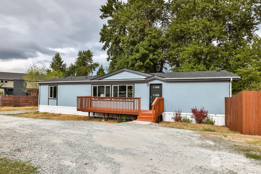 11826 Military Road S