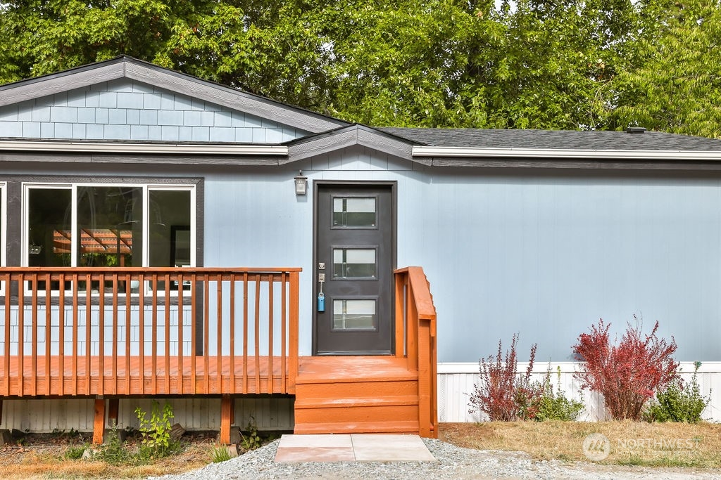 11826 Military Road S