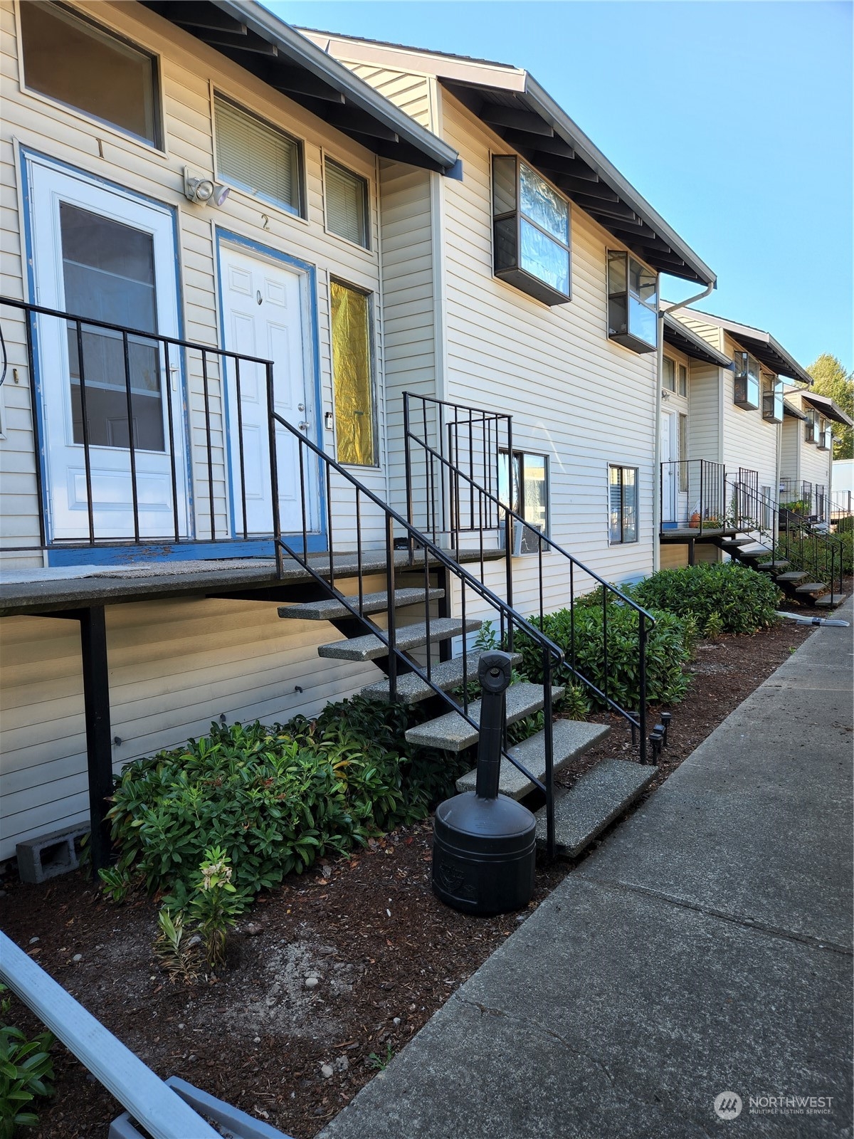 1313 W James Street #2