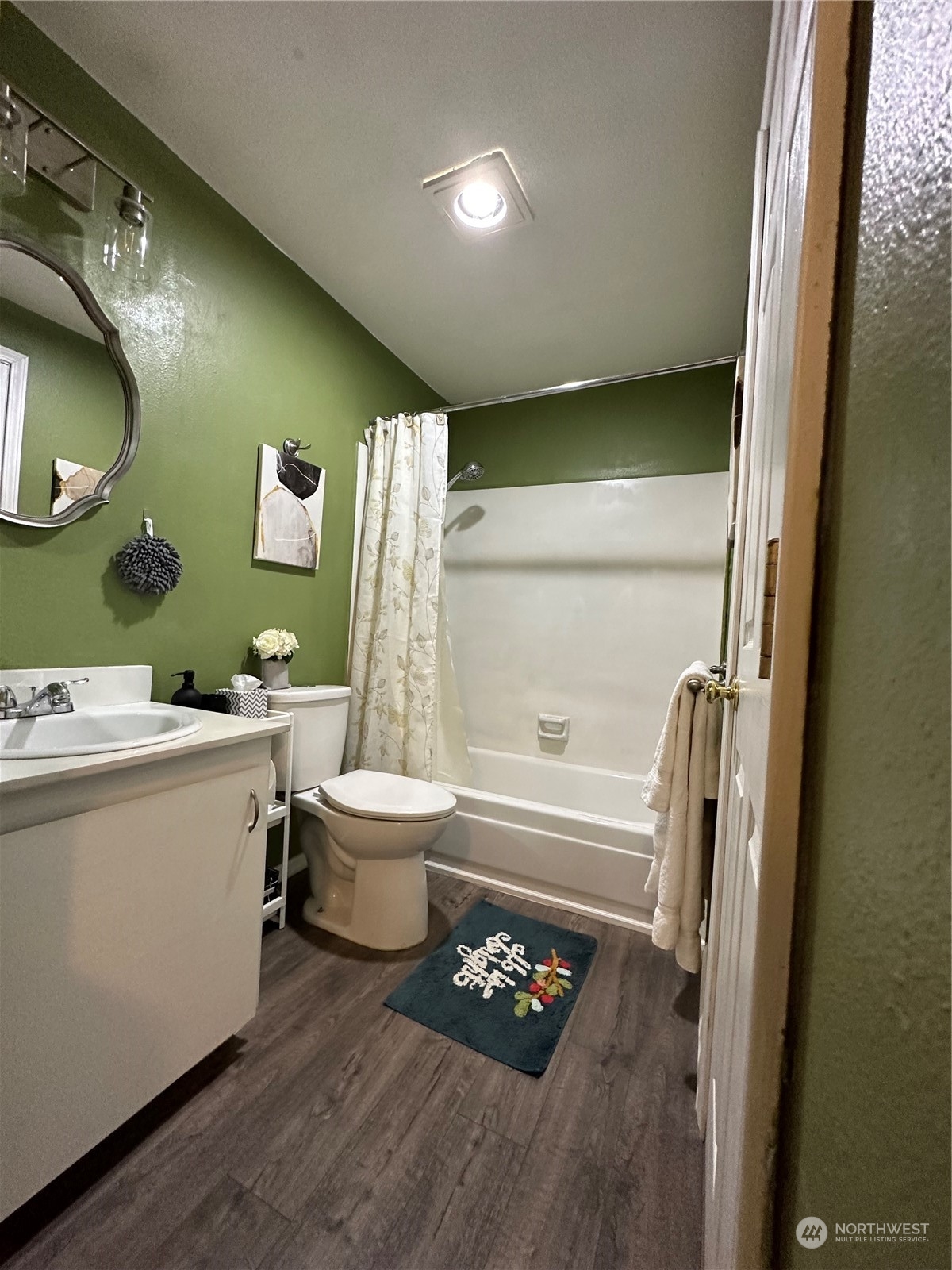 1313 W James Street #2