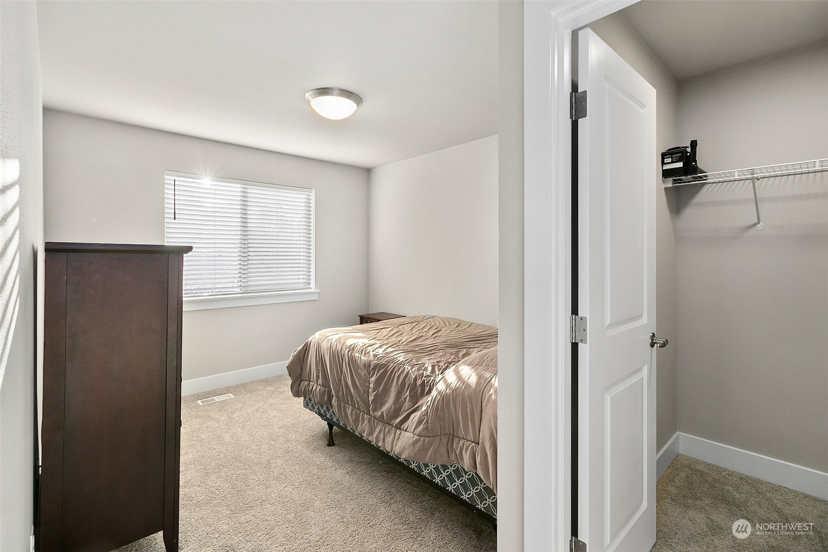 9117 120th St Ct E , -7907