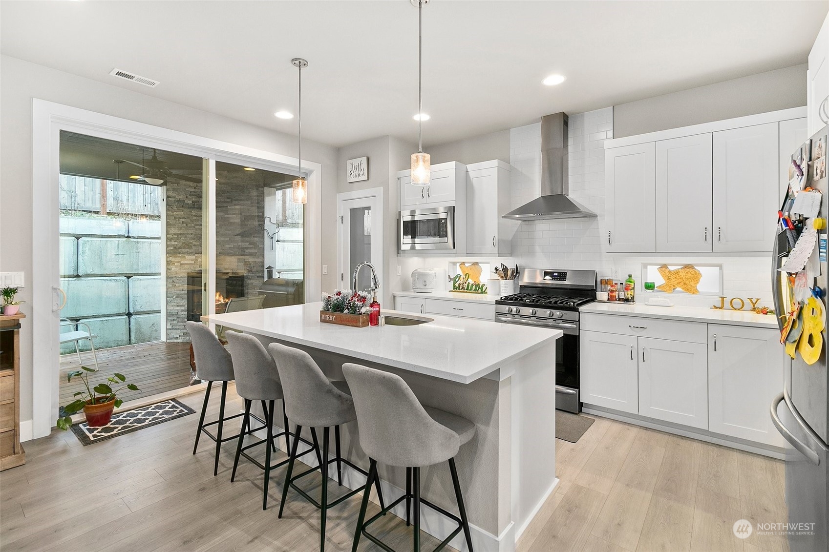 9117 120th St Ct E , -7907