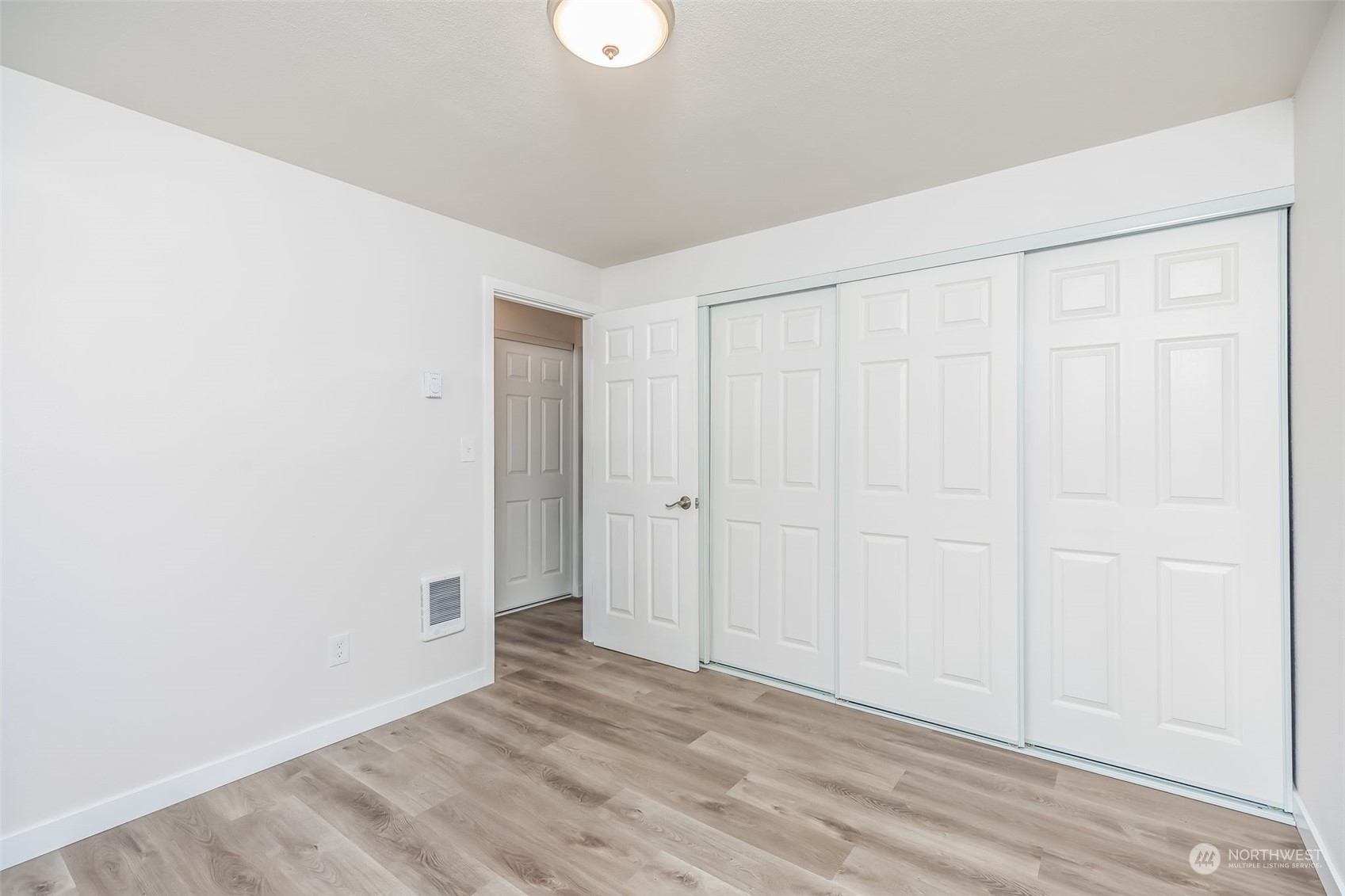 748 S Cloverdale Street #3