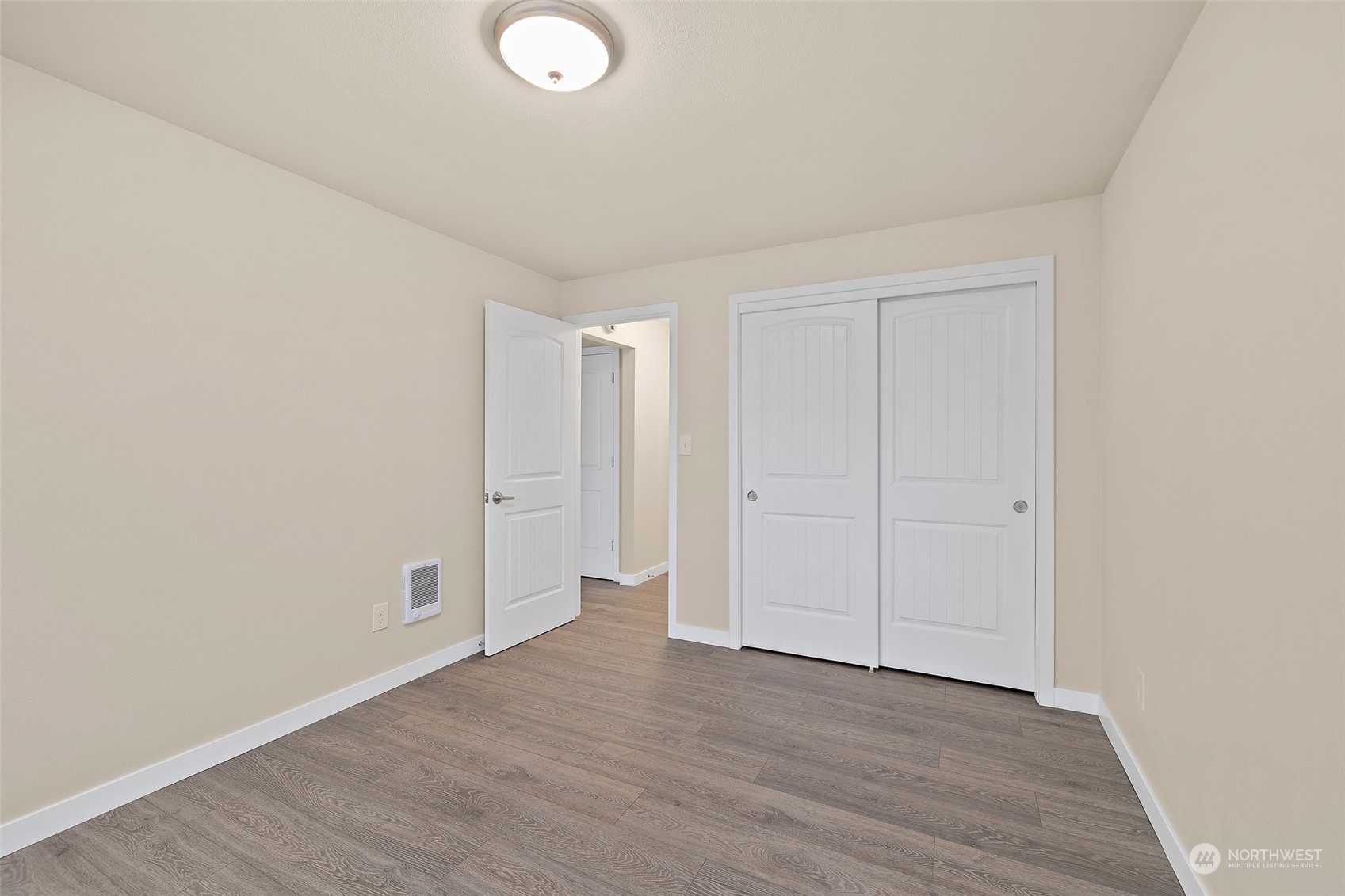 748 S Cloverdale Street #3