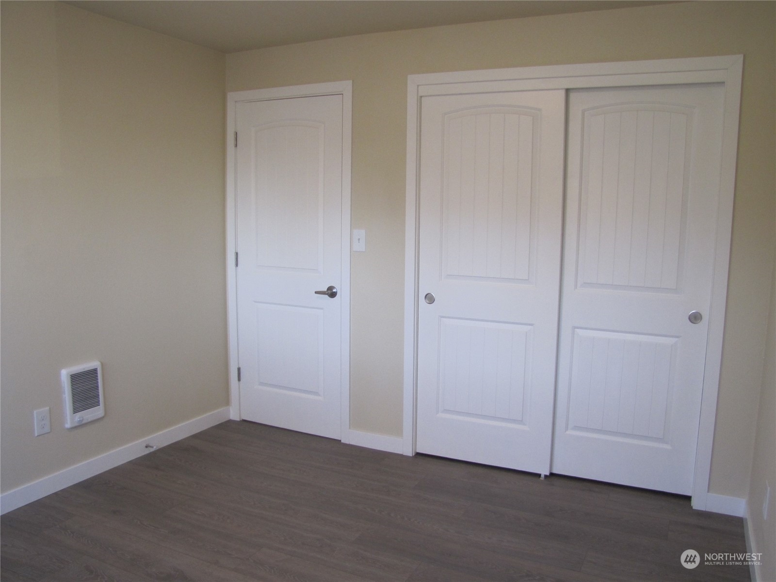 748 S Cloverdale Street #3