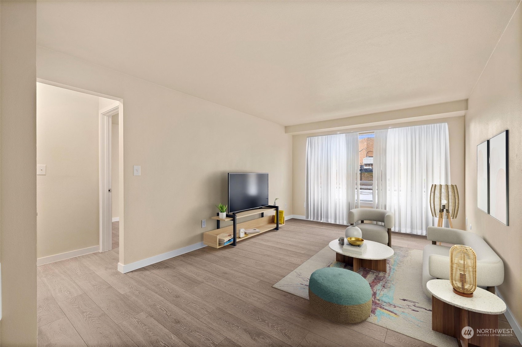 748 S Cloverdale Street #3