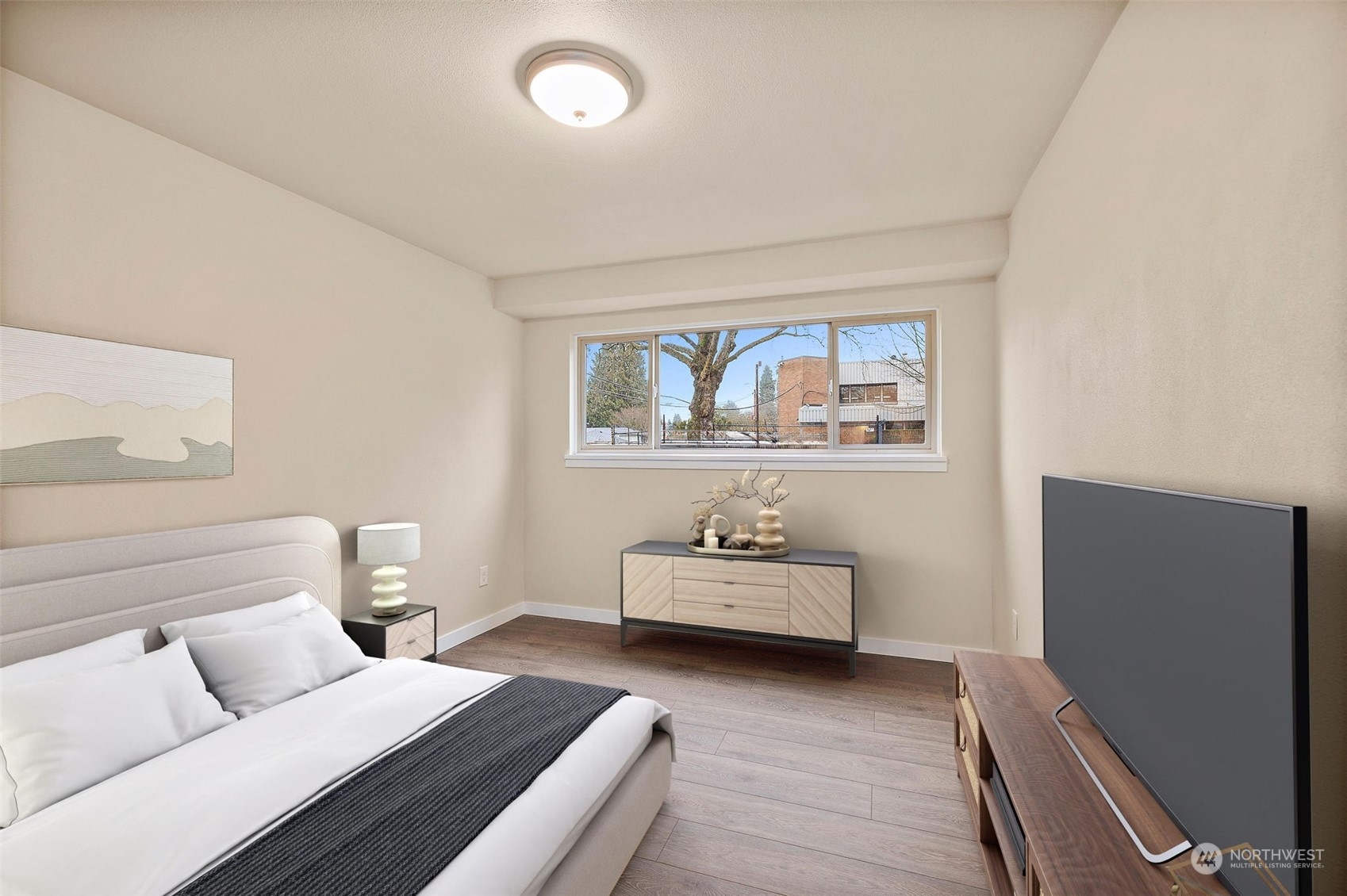 748 S Cloverdale Street #3