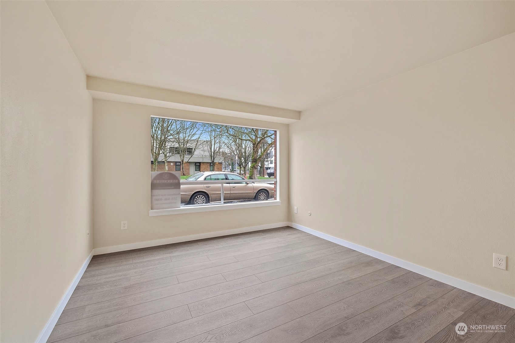 748 S Cloverdale Street #3