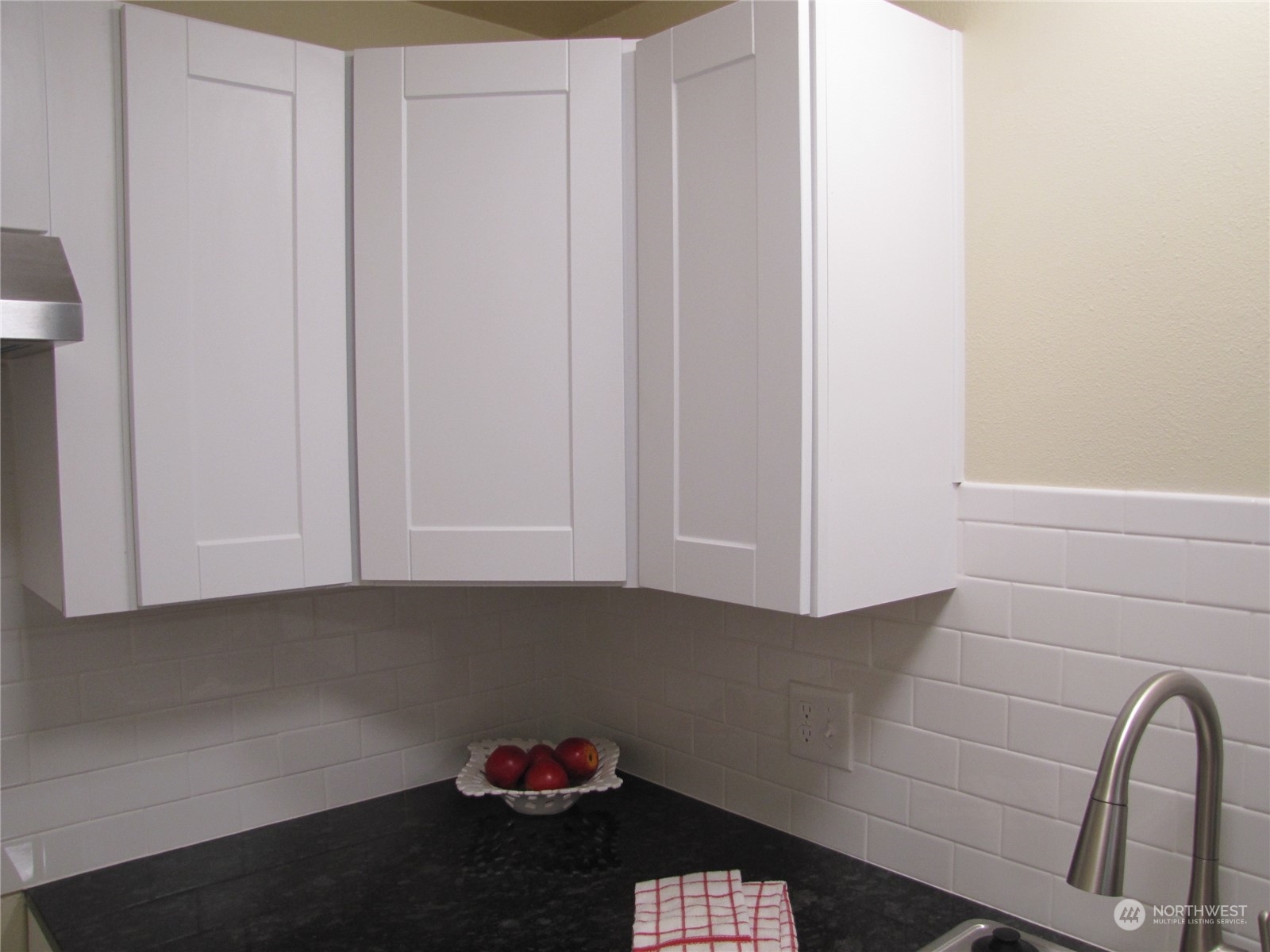 748 S Cloverdale Street #3