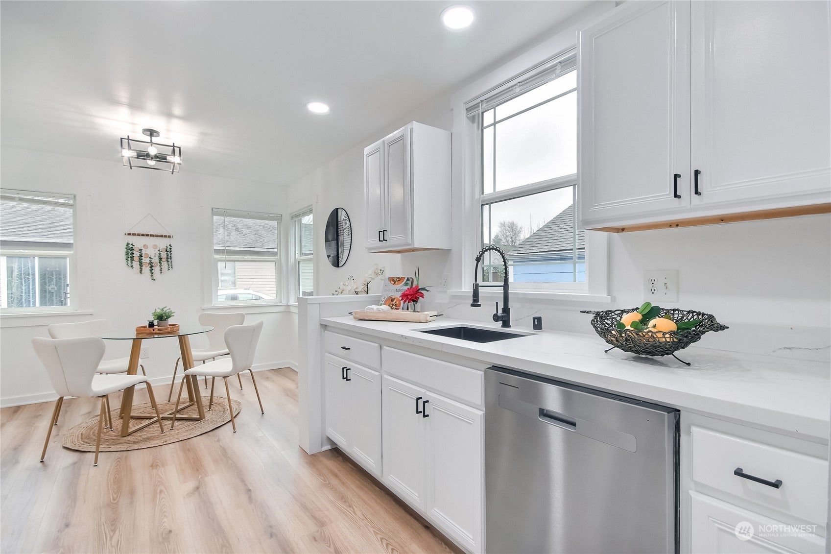 5408 E Portland Avenue