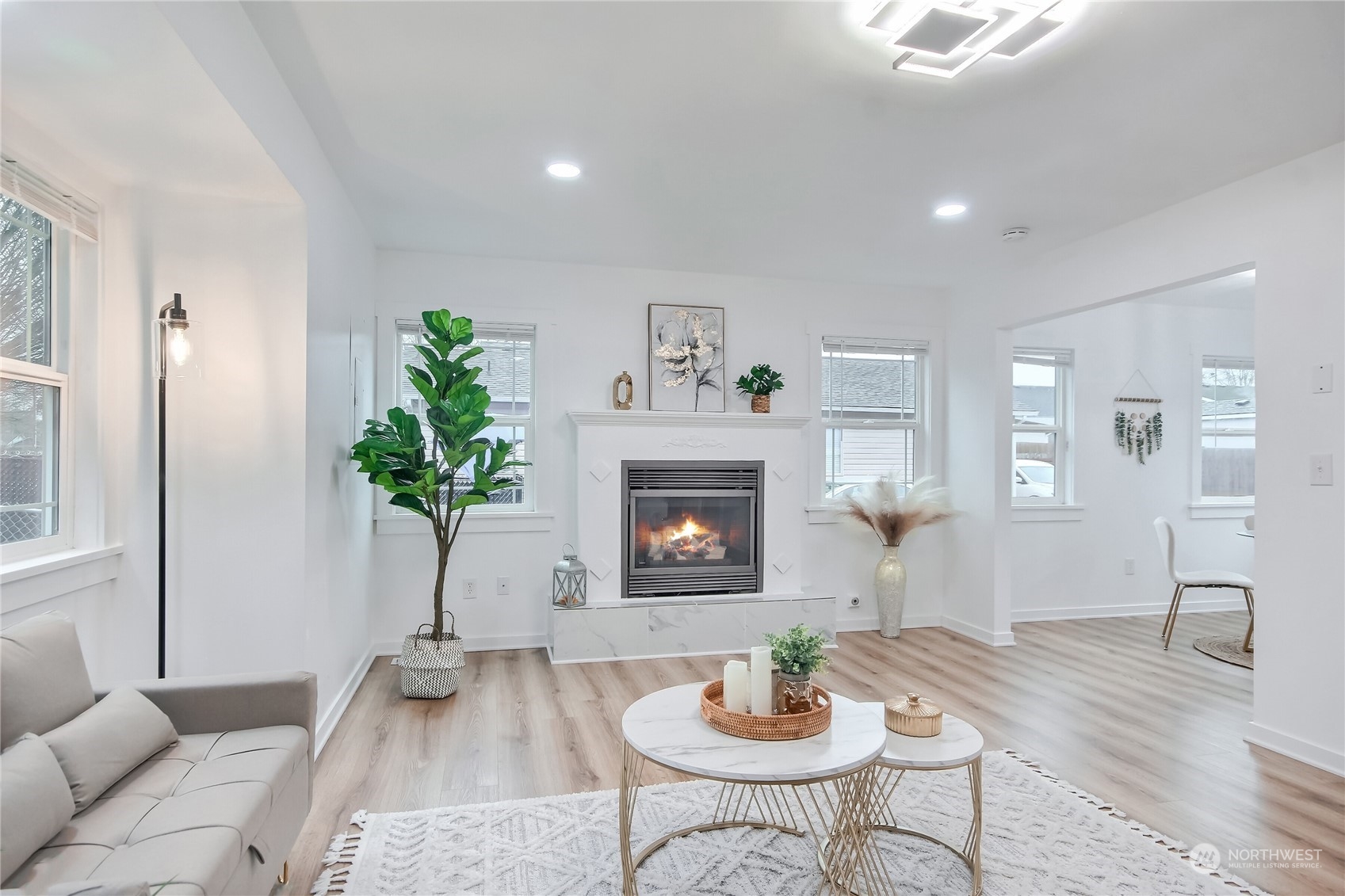 5408 E Portland Avenue