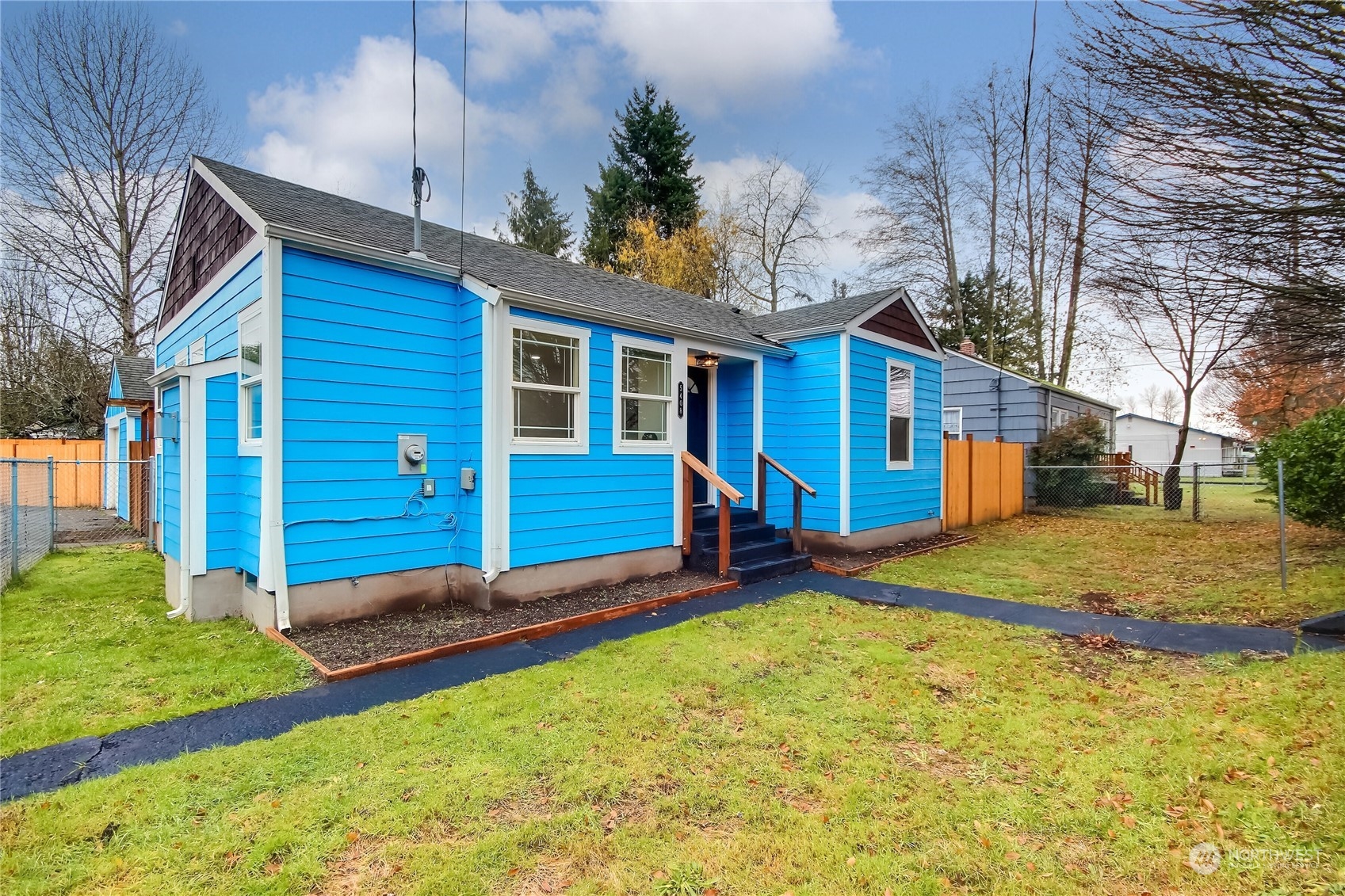 5408 E Portland Avenue