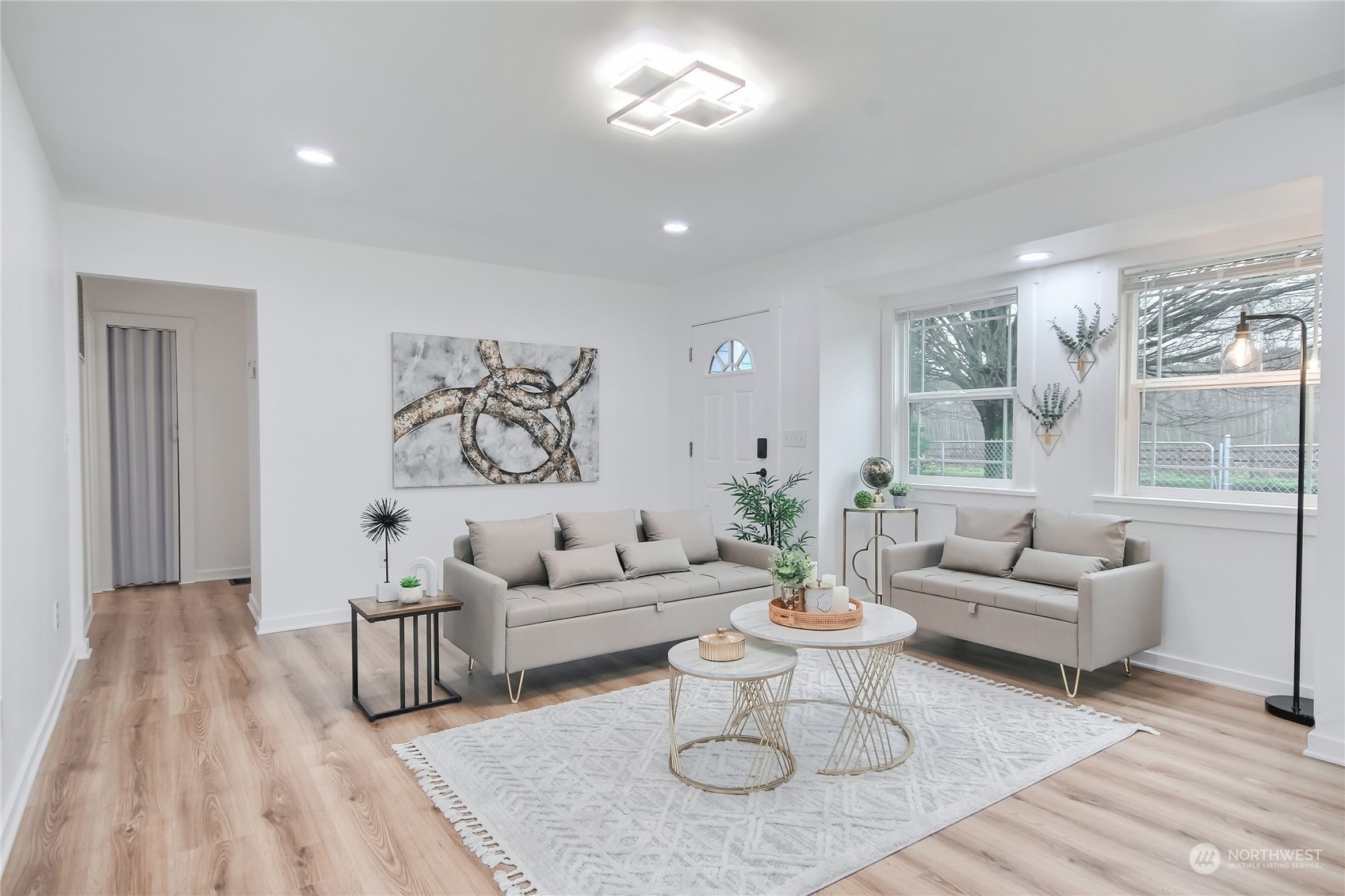 5408 E Portland Avenue