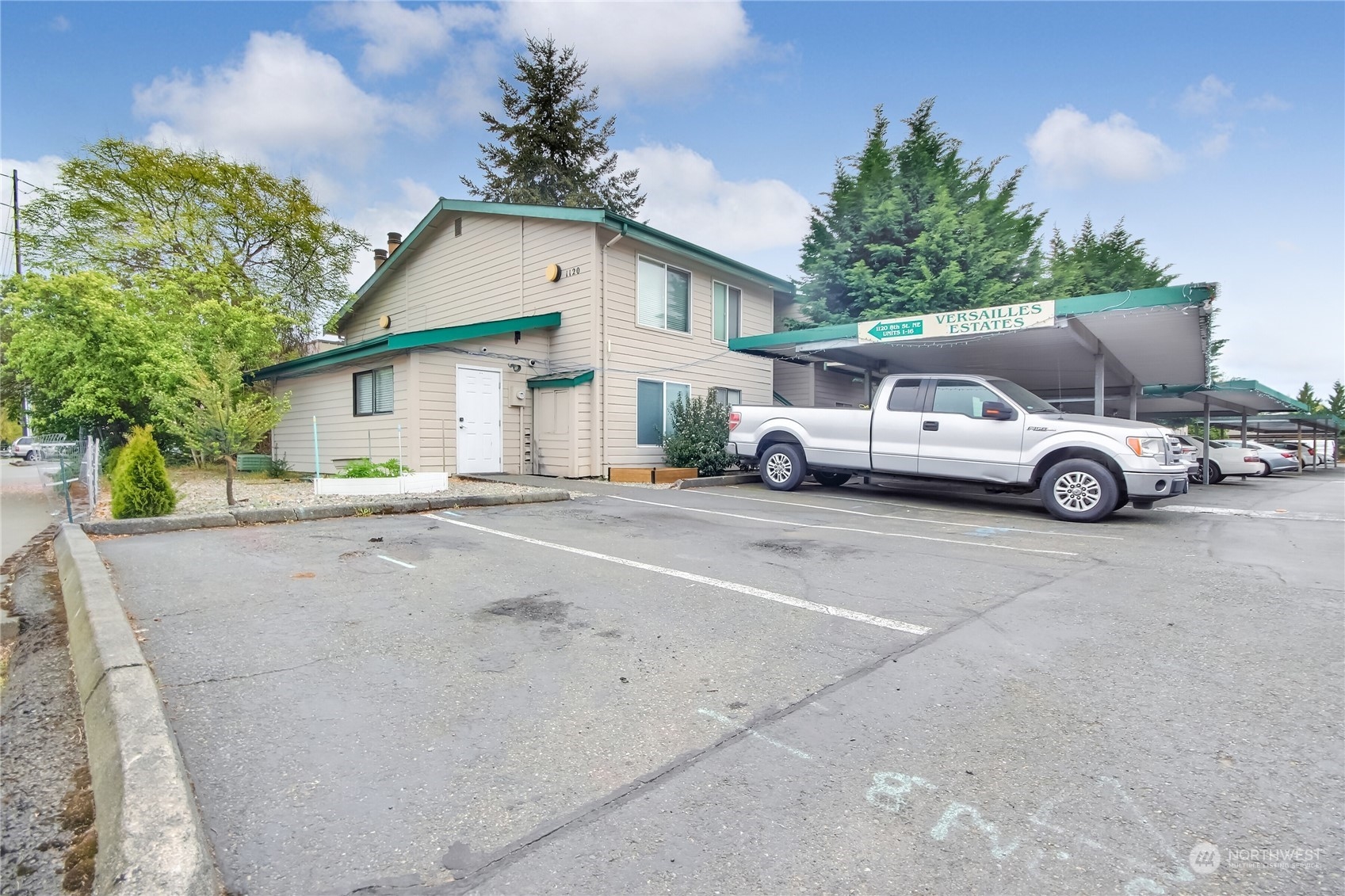 1102 8th Street NE #32