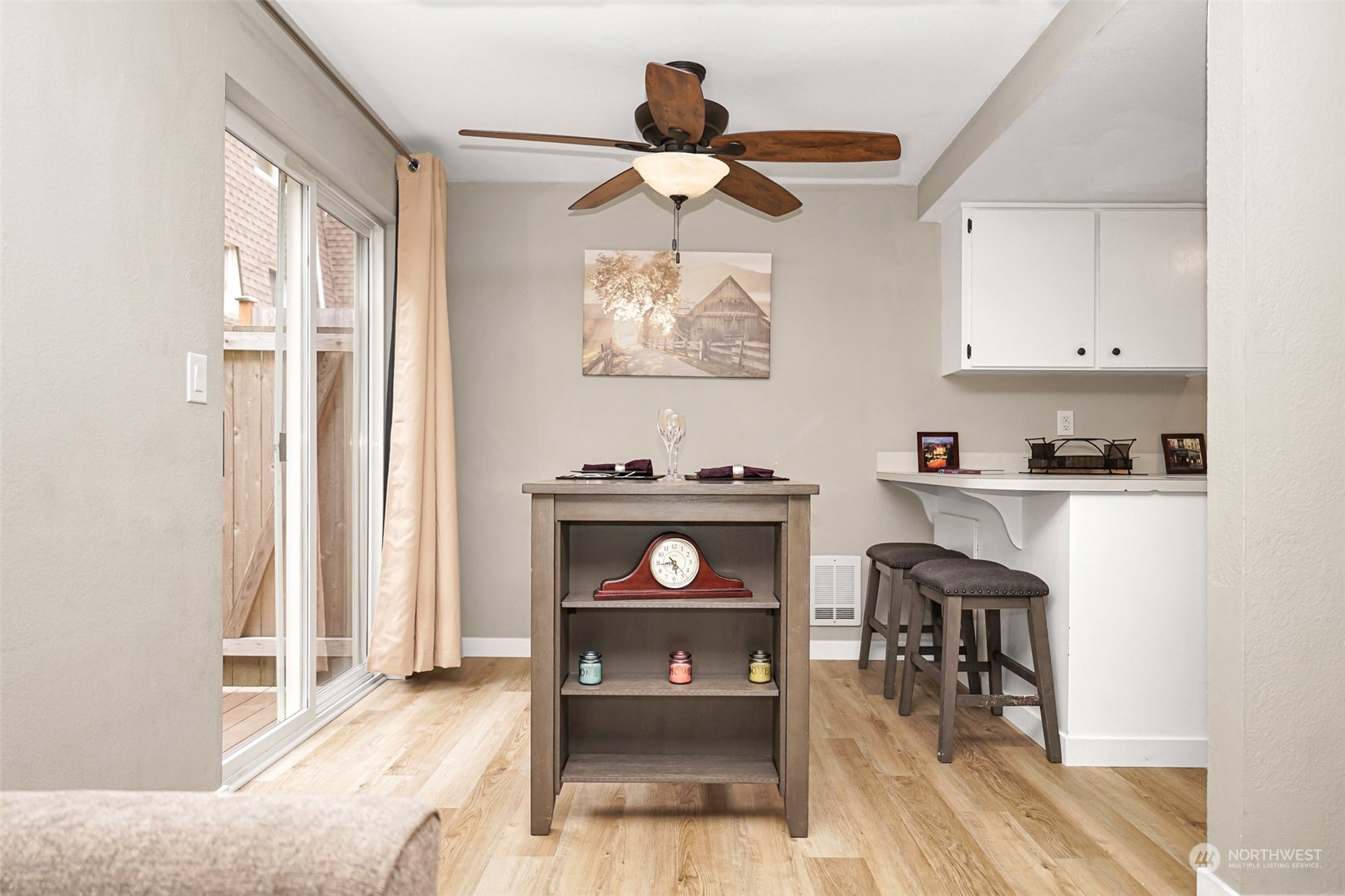 1505 W Casino Road #4