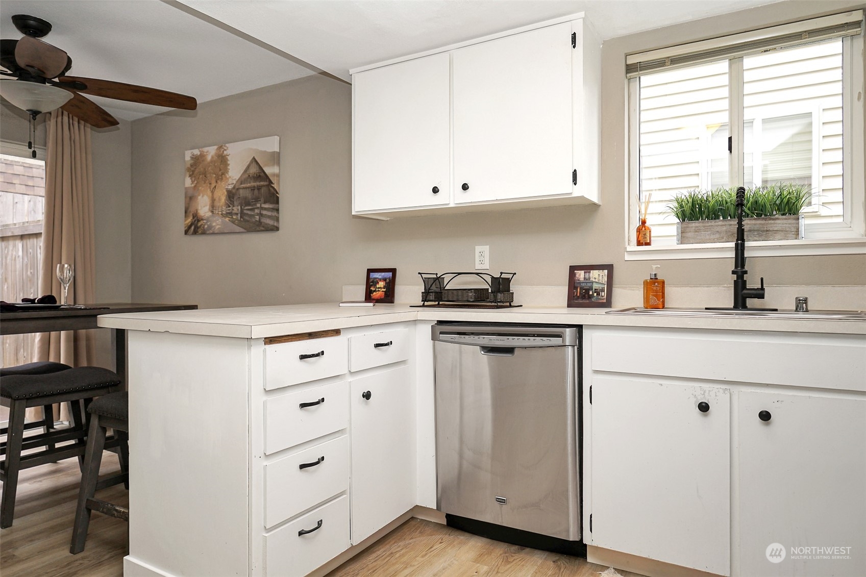 1505 W Casino Road #4