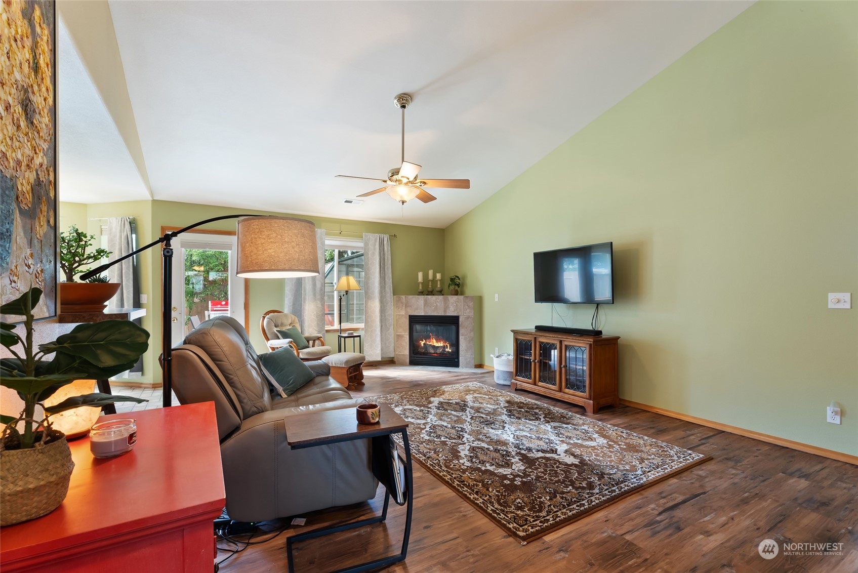 47 NE Mulberry Court