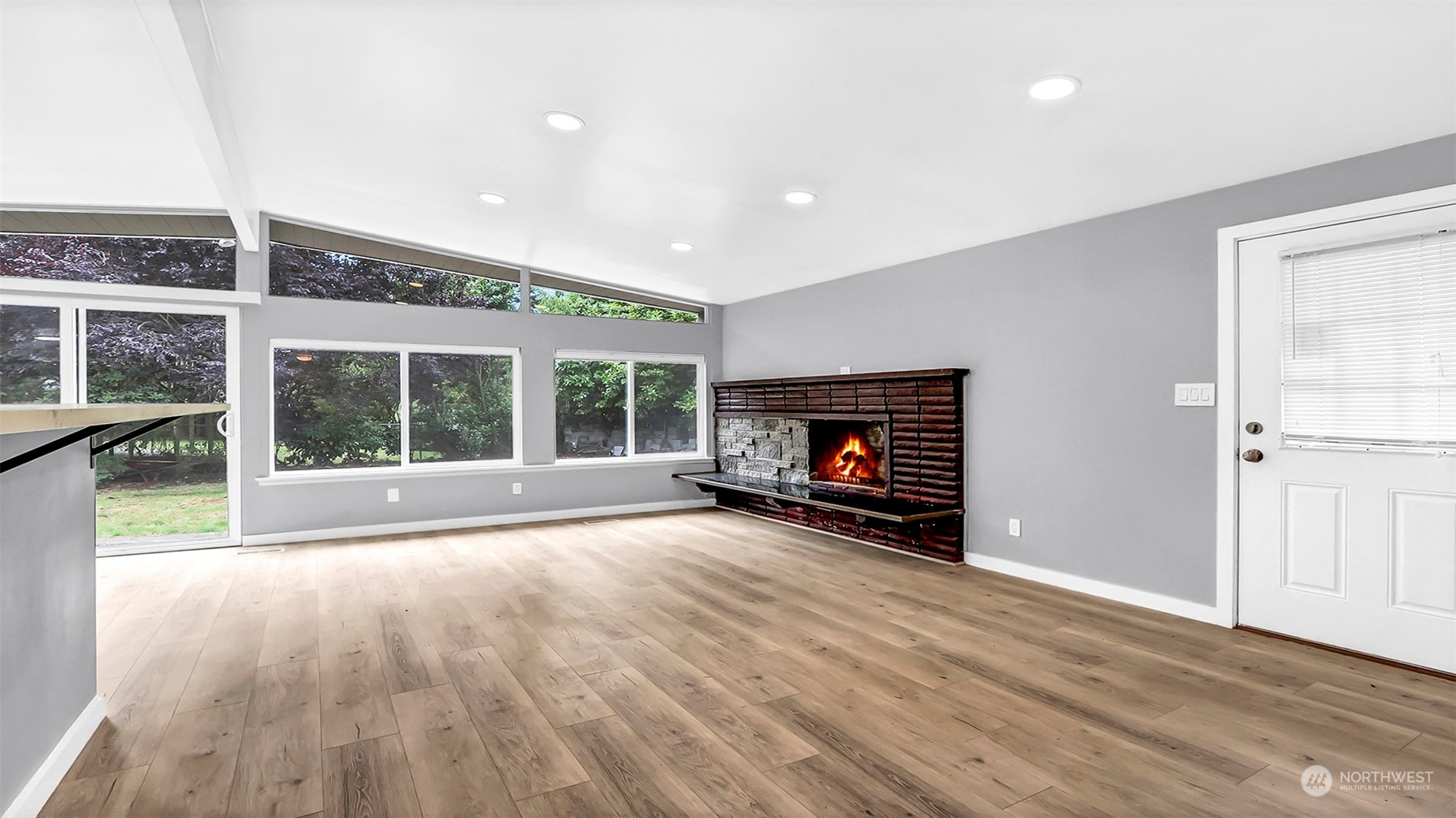 30505 21st Avenue SW