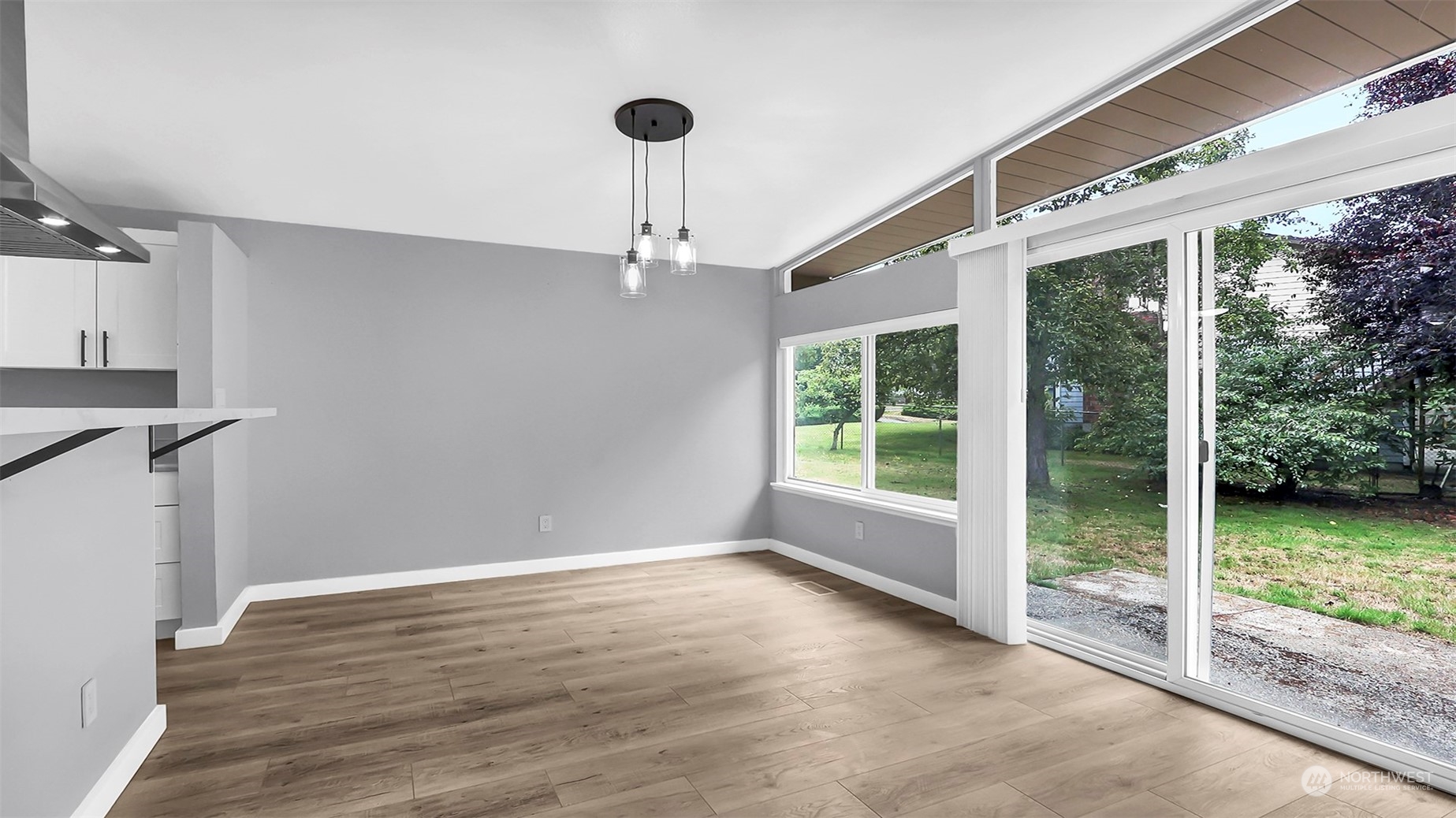 30505 21st Avenue SW