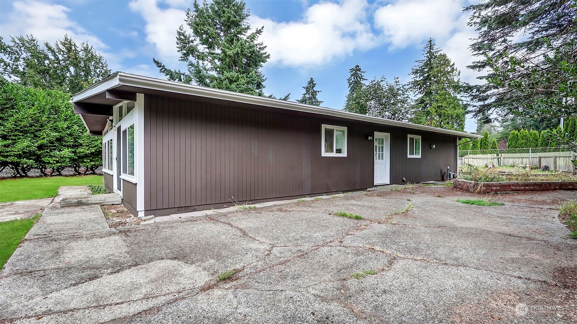 30505 21st Avenue SW