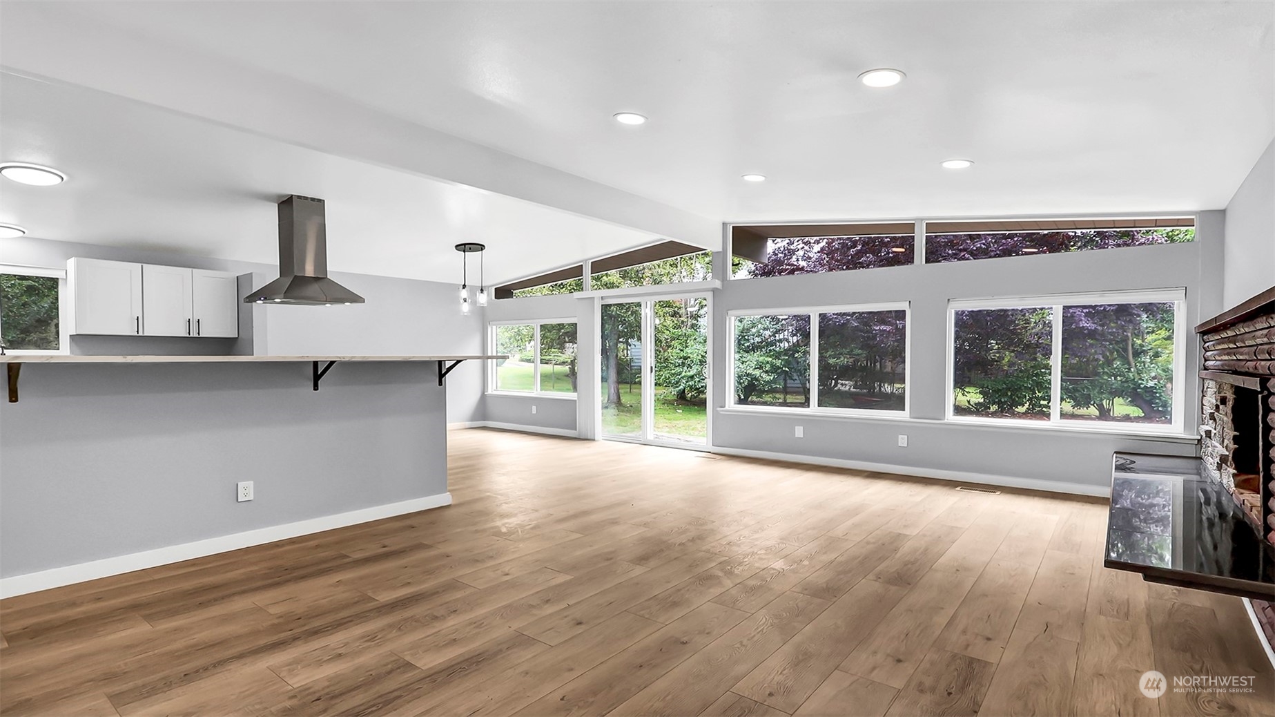 30505 21st Avenue SW