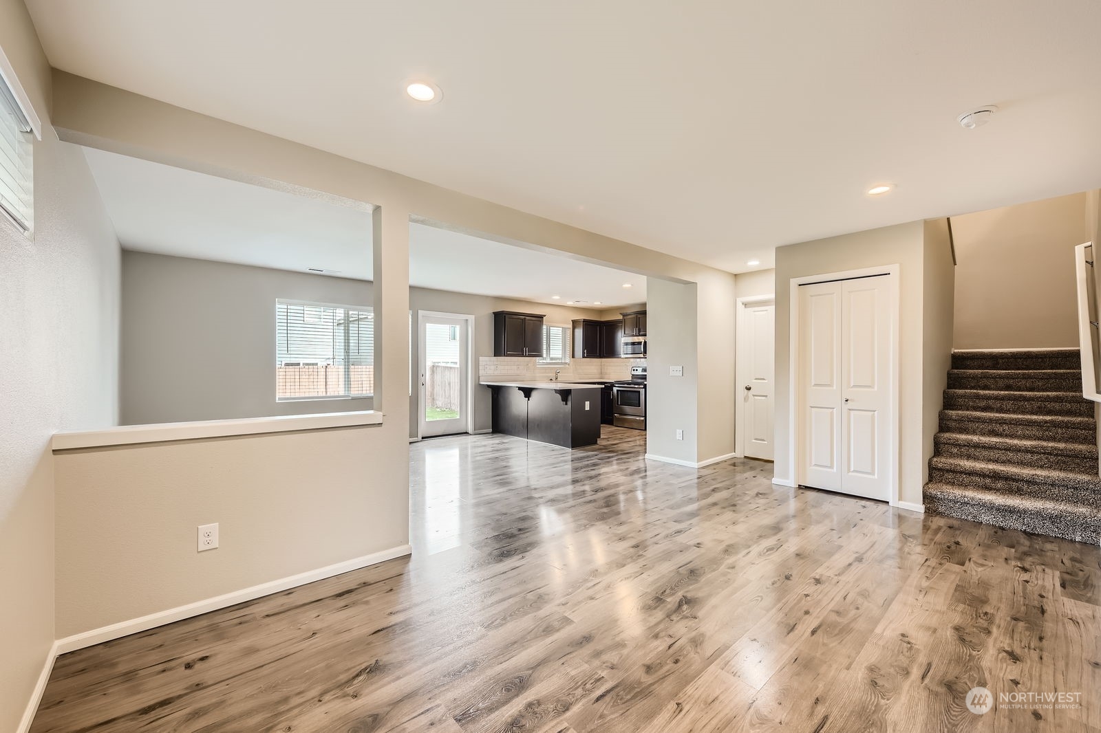 10545 190th Street E