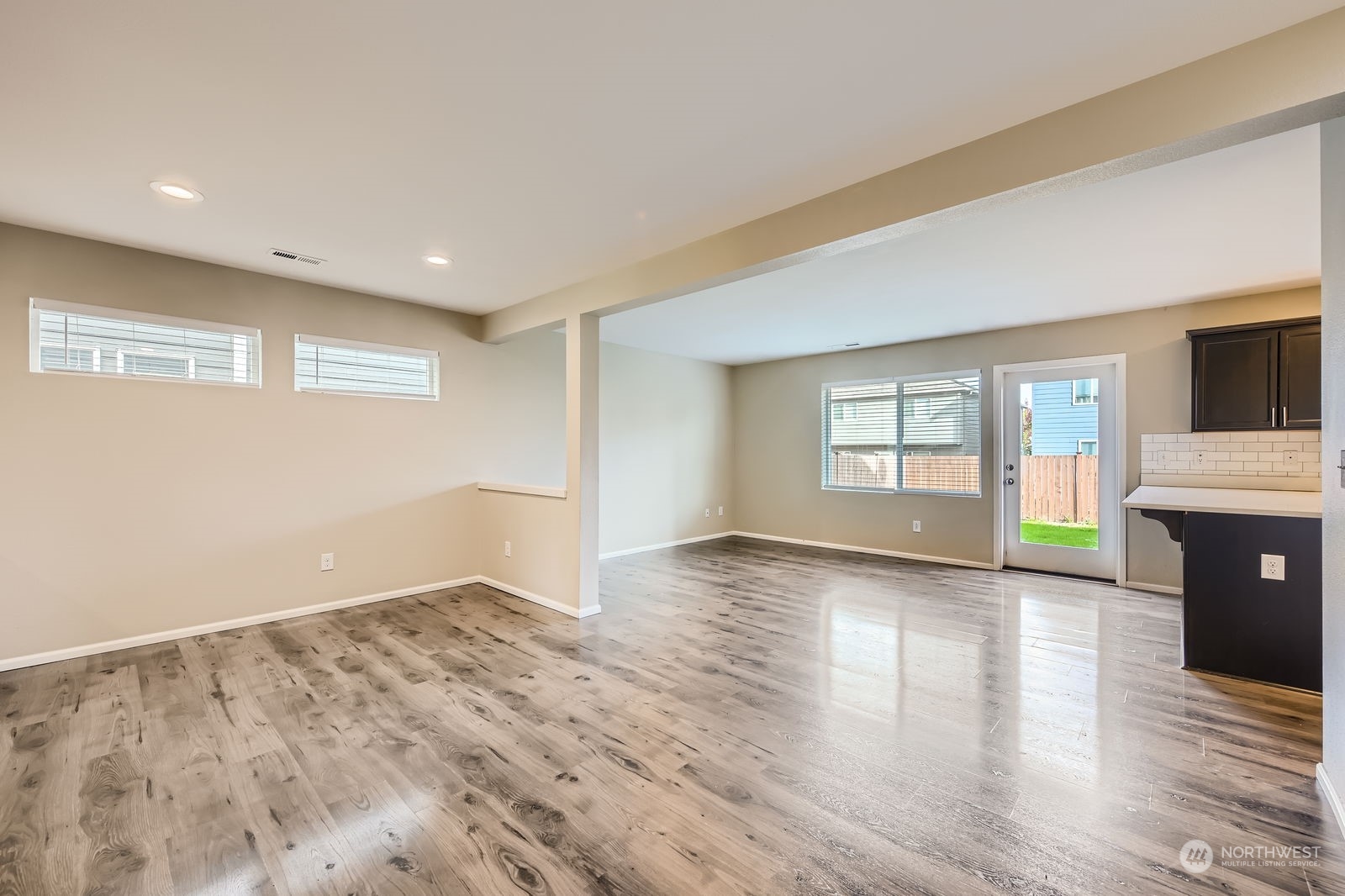 10545 190th Street E