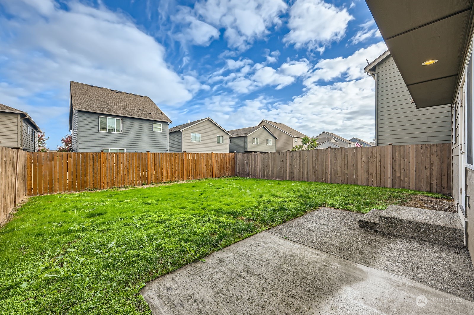 10545 190th Street E