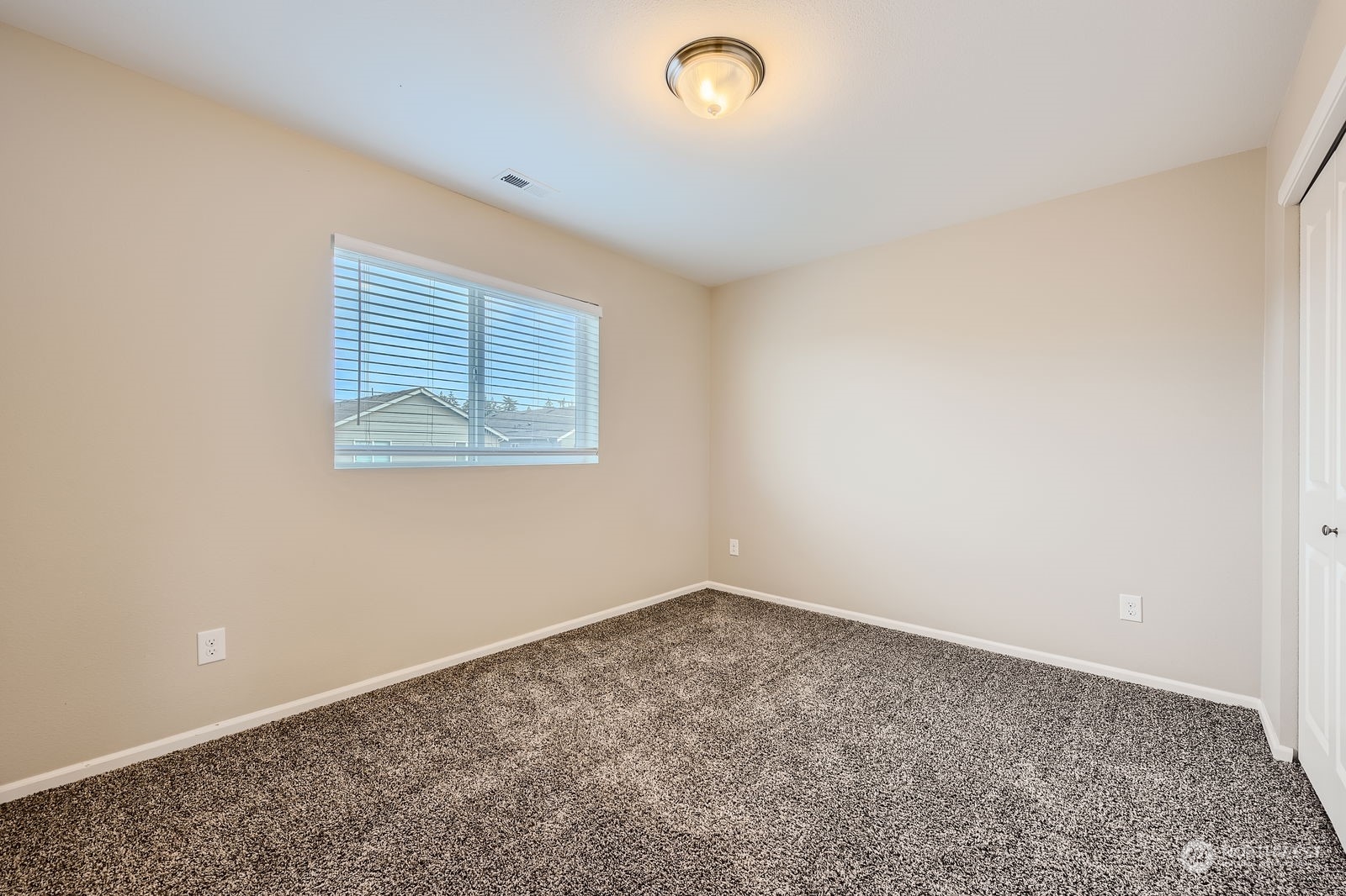 10545 190th Street E