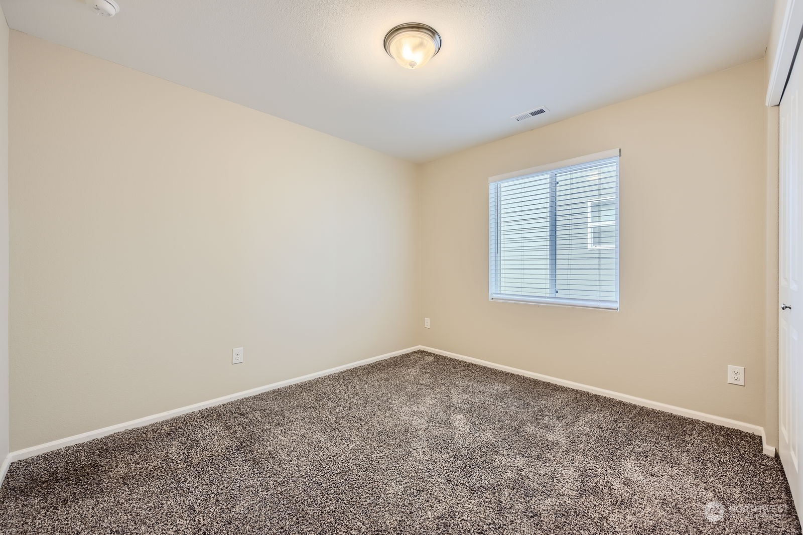 10545 190th Street E