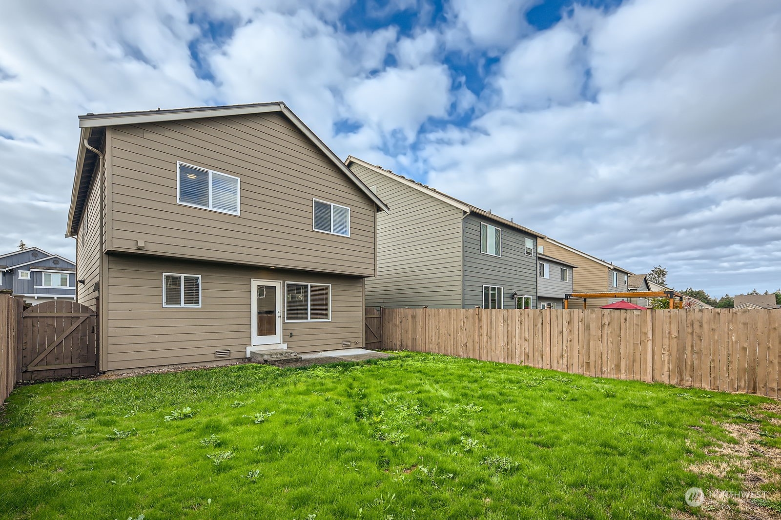 10545 190th Street E