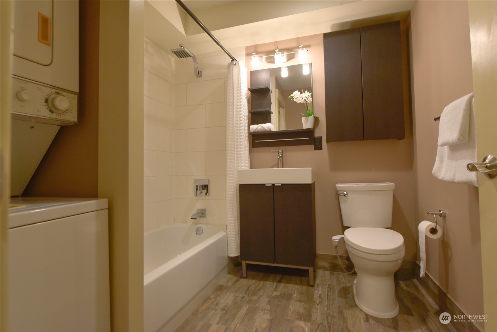 120 NW 39 Street #101