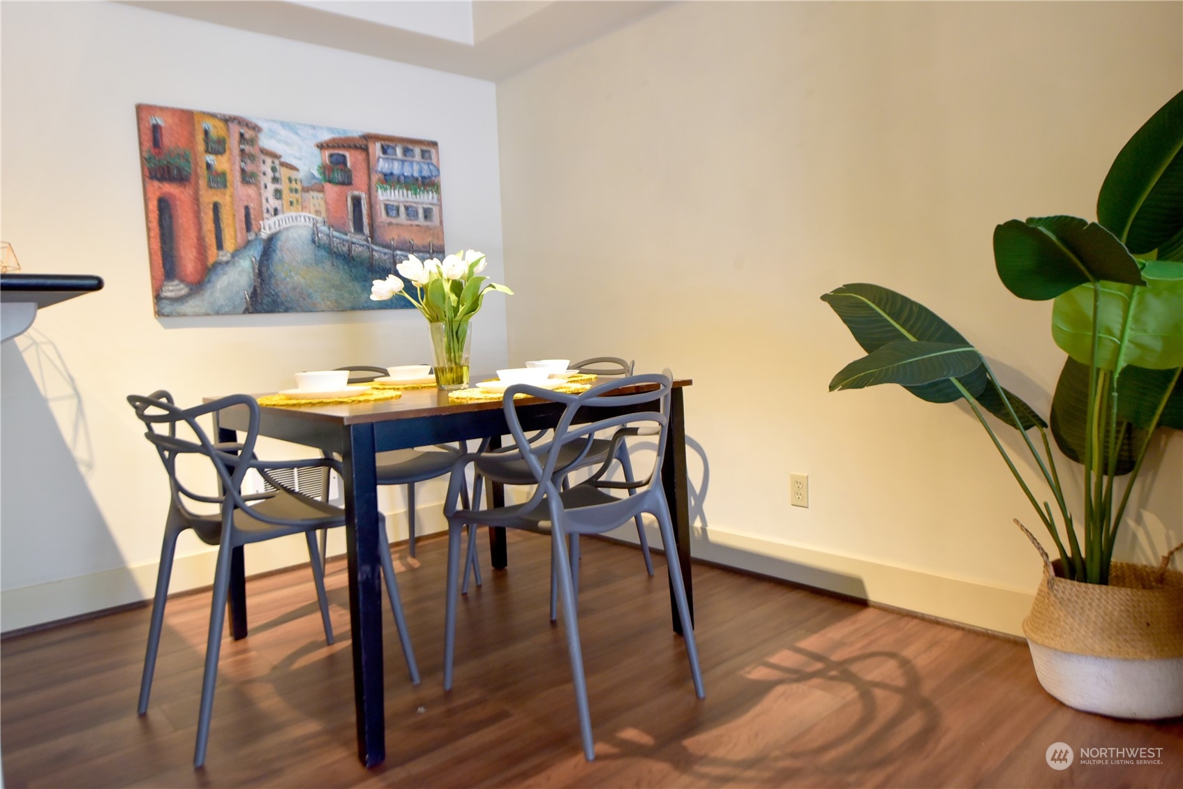 120 NW 39 Street #101