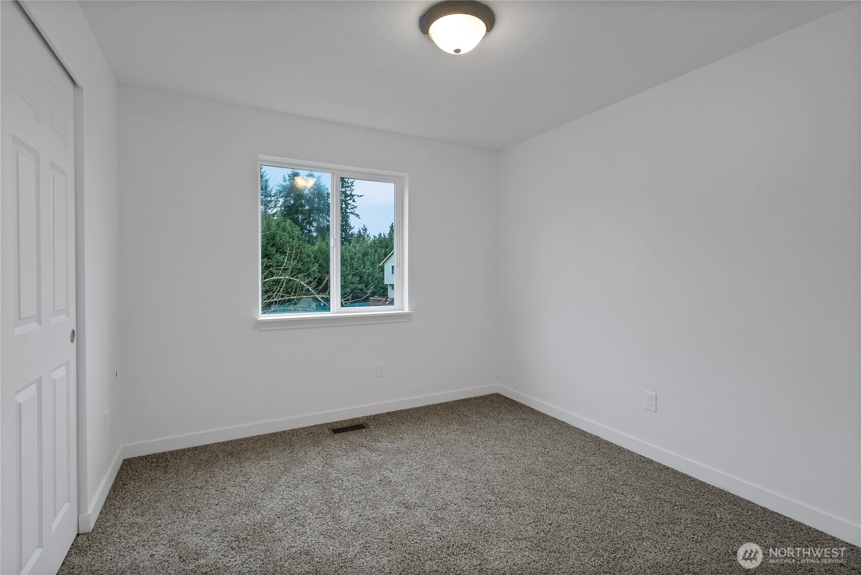 8824 161st Street Ct E