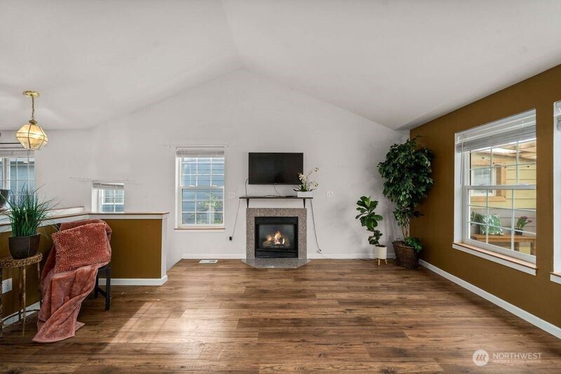 10046 17th Avenue SW