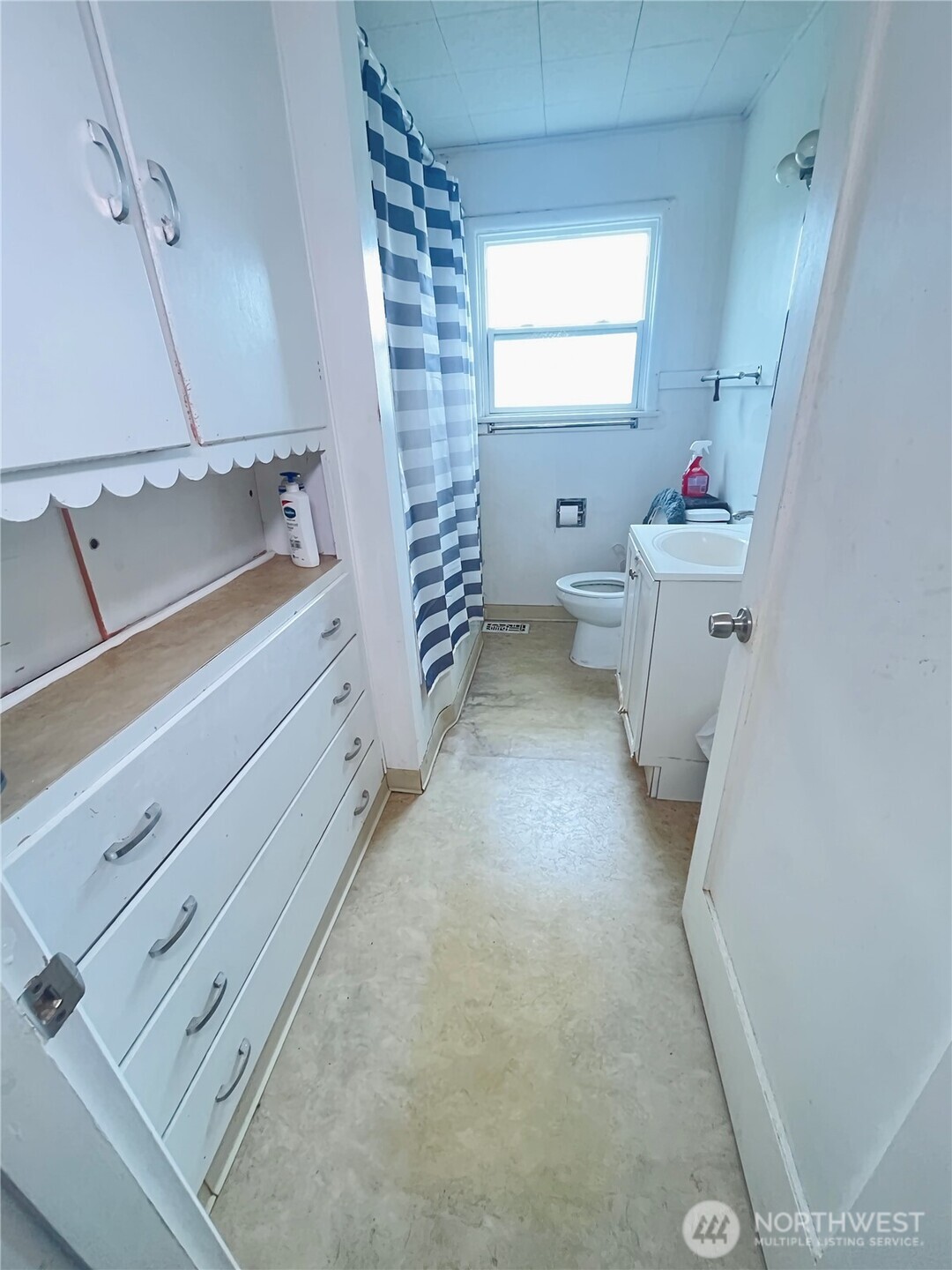 723 Violet Meadow Street S