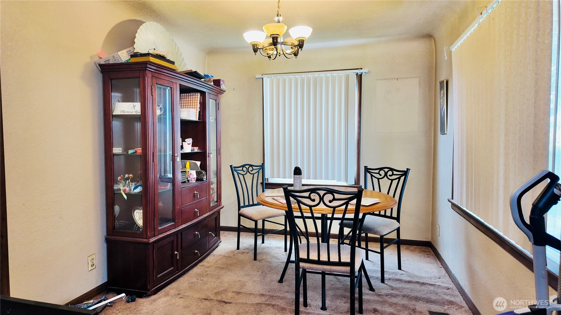 723 Violet Meadow Street S