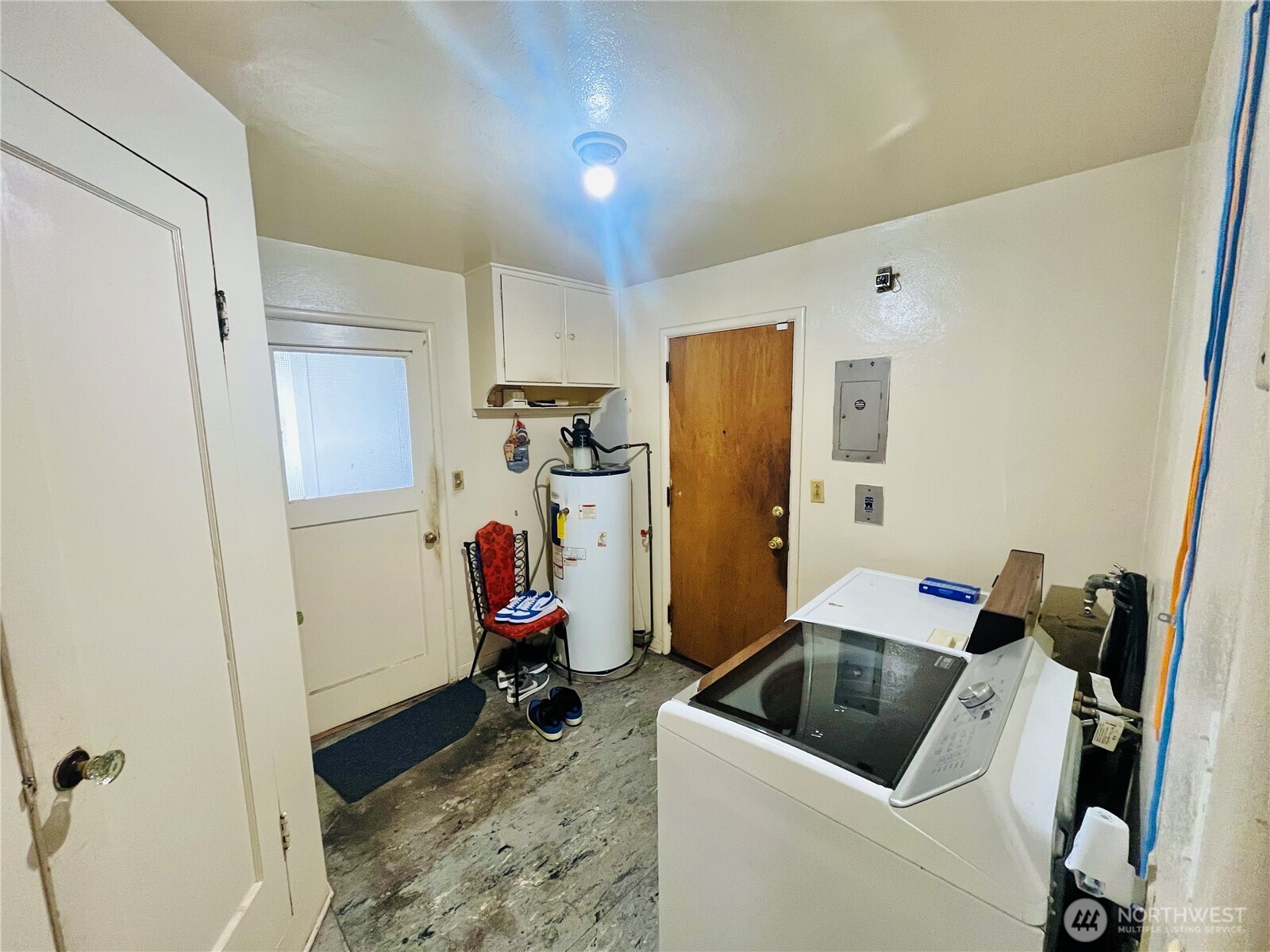 723 Violet Meadow Street S