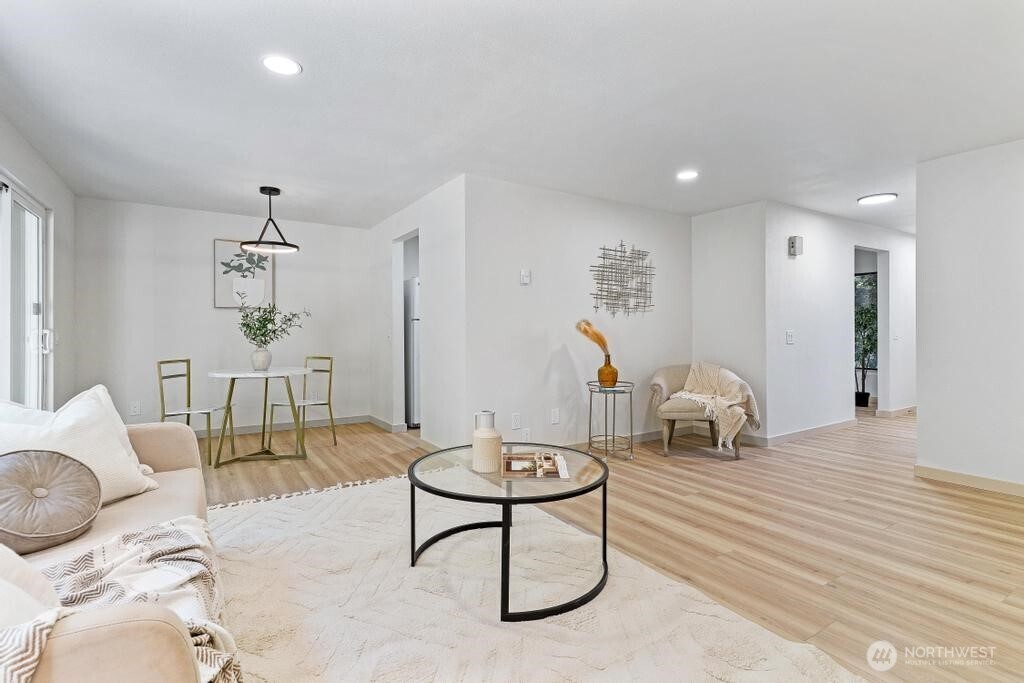 1800 Grant Avenue S Unit: G2