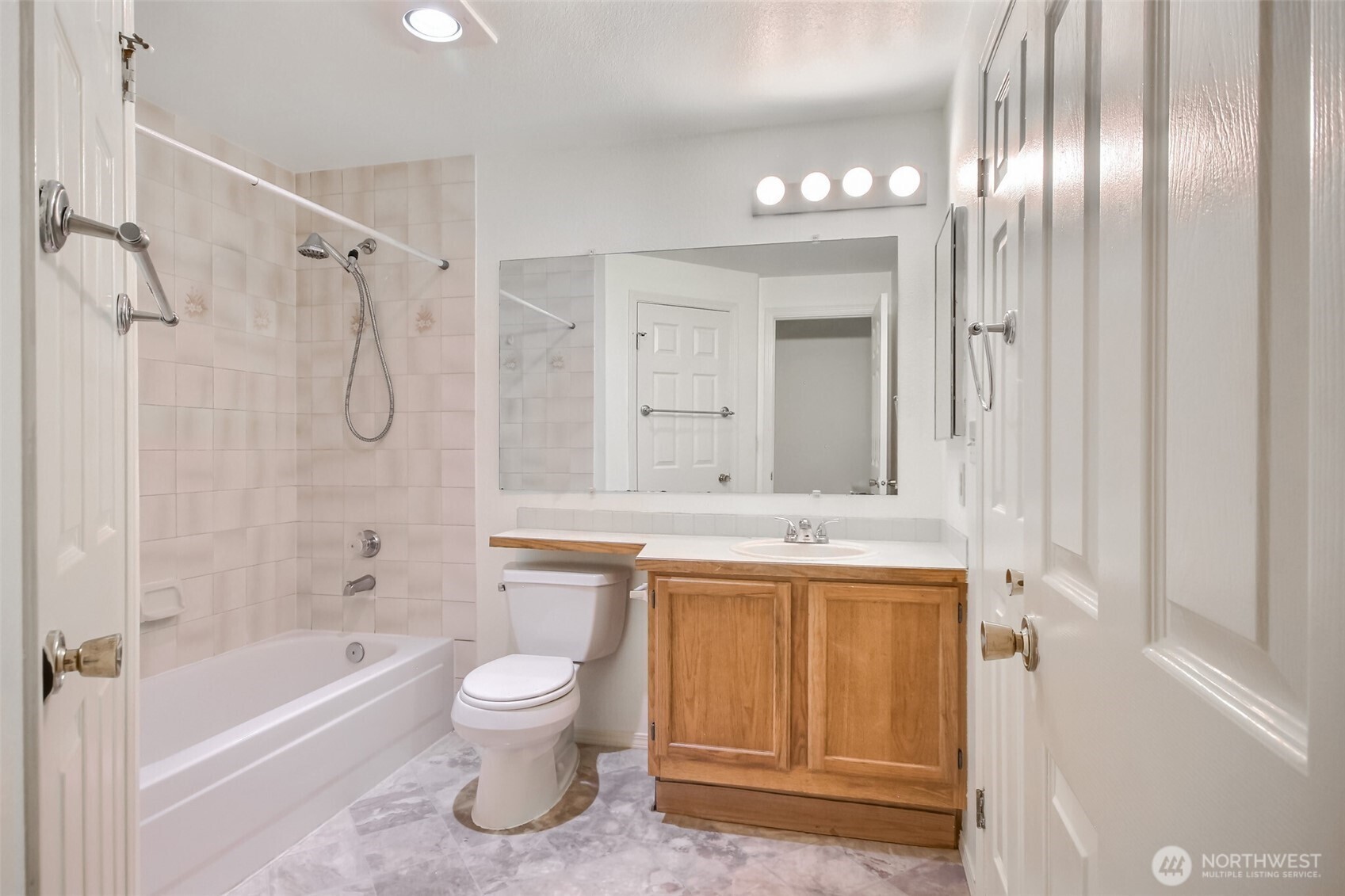 22810 30th Avenue S Unit: C205