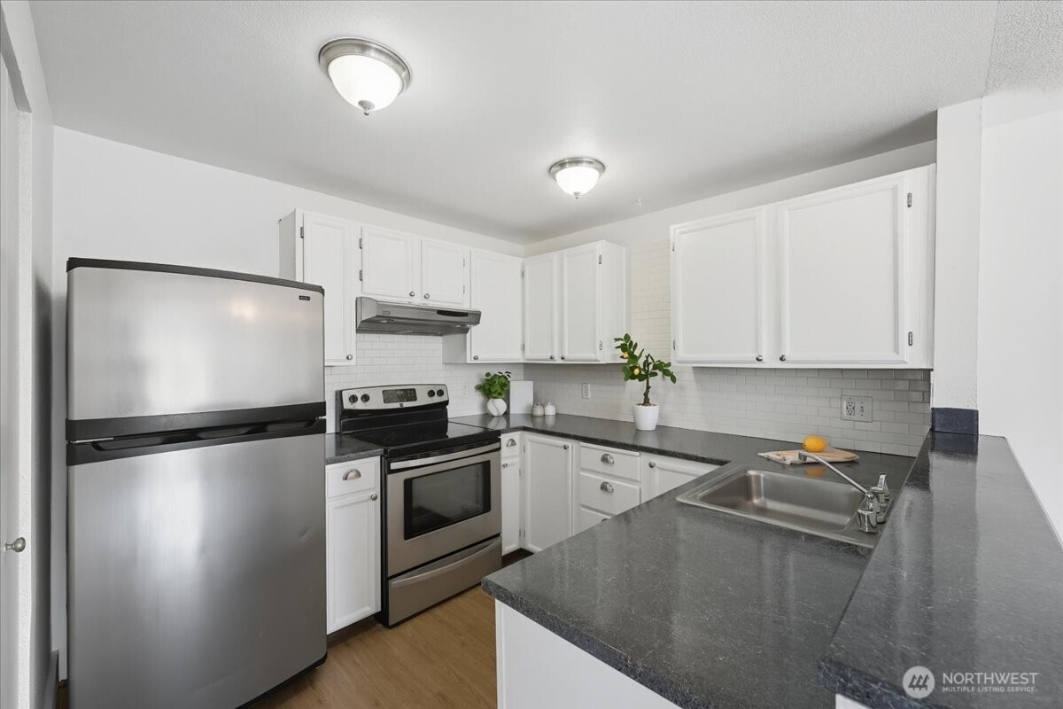 24736 45th Place S Unit: 5-D2