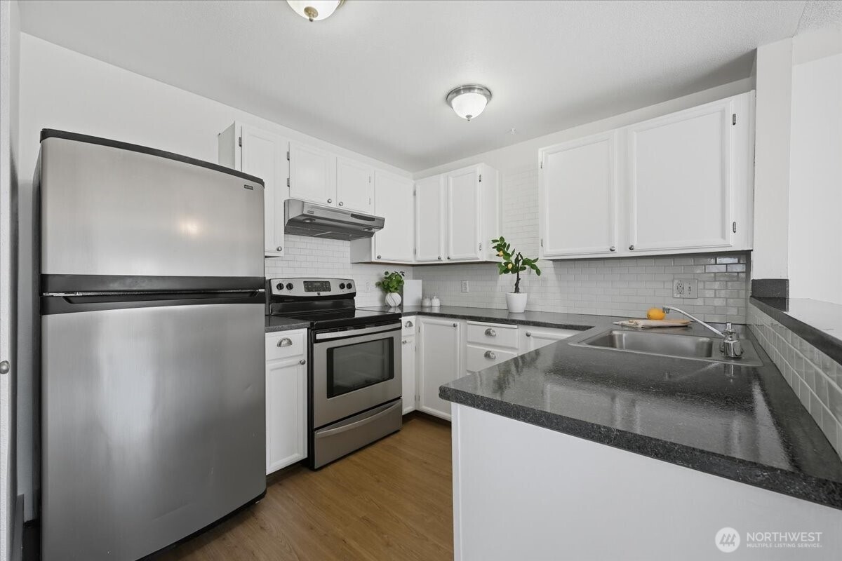 24736 45th Place S Unit: 5-D2