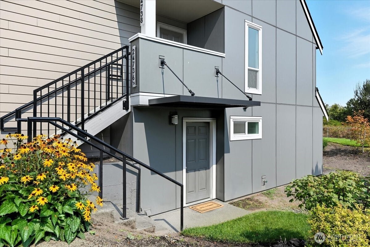 24736 45th Place S Unit: 5-D2