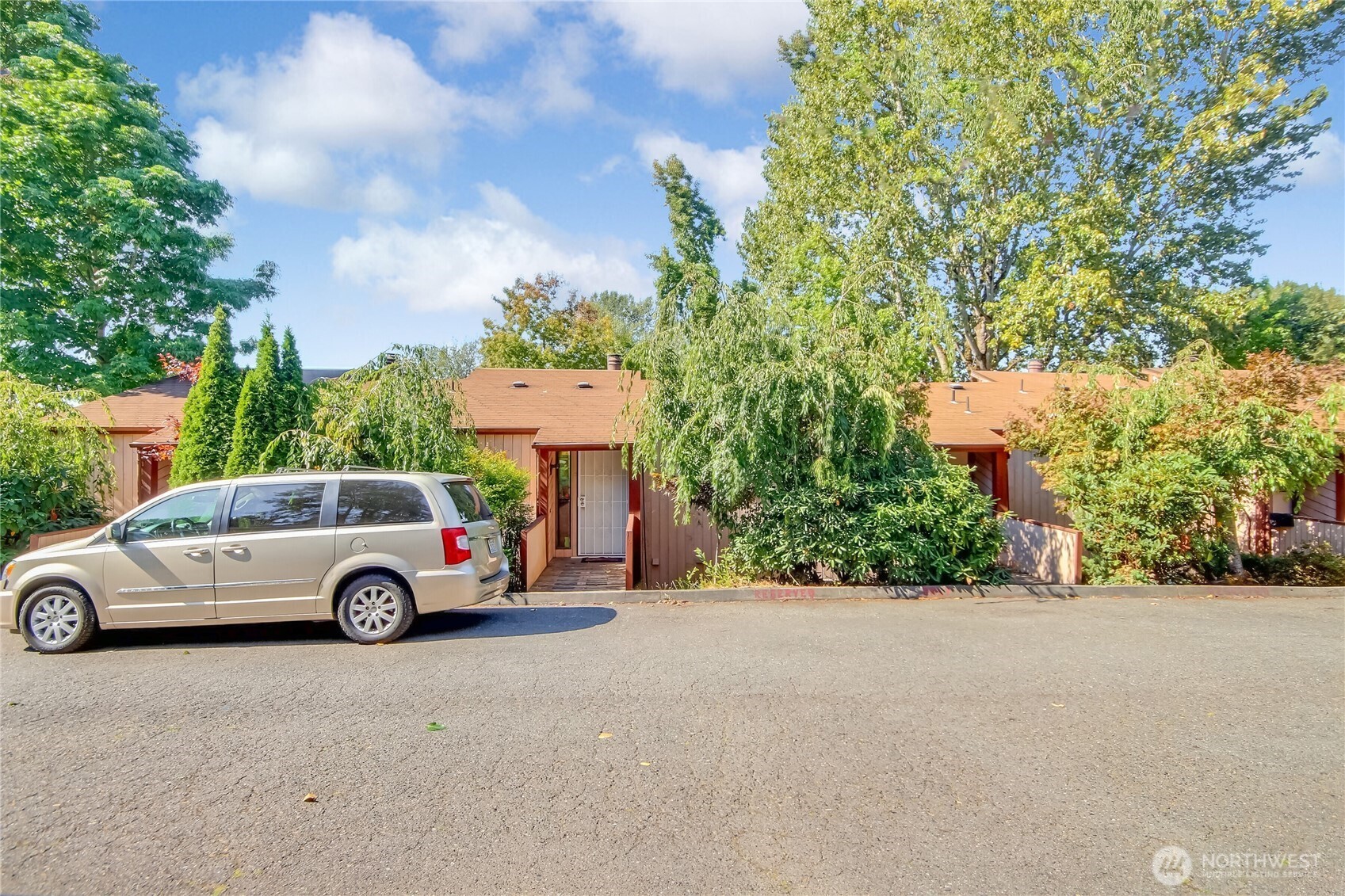 12421 74th Lane S Unit: 20