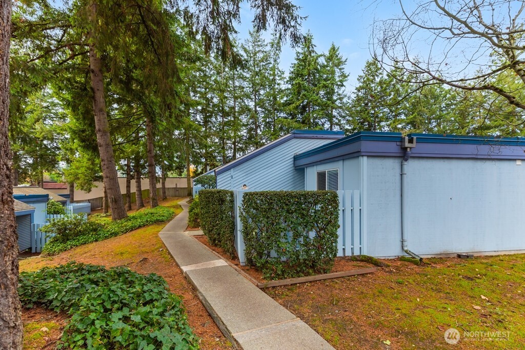 4300 NE Sunset Blvd Unit: D1